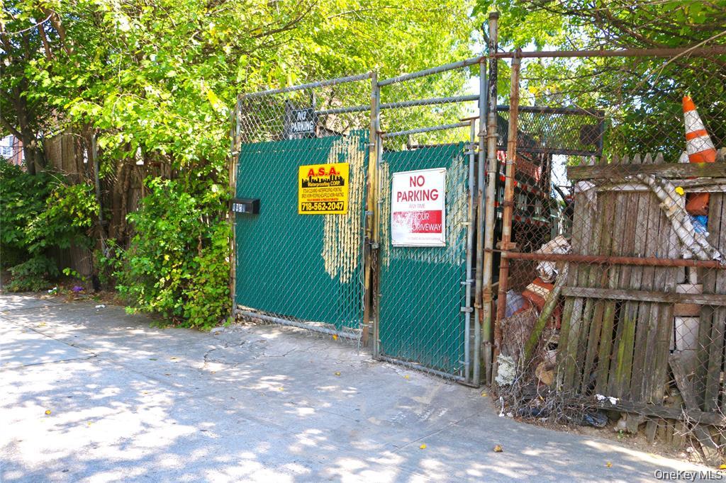 3560 Bronxwood Avenue, Bronx, NY 10469