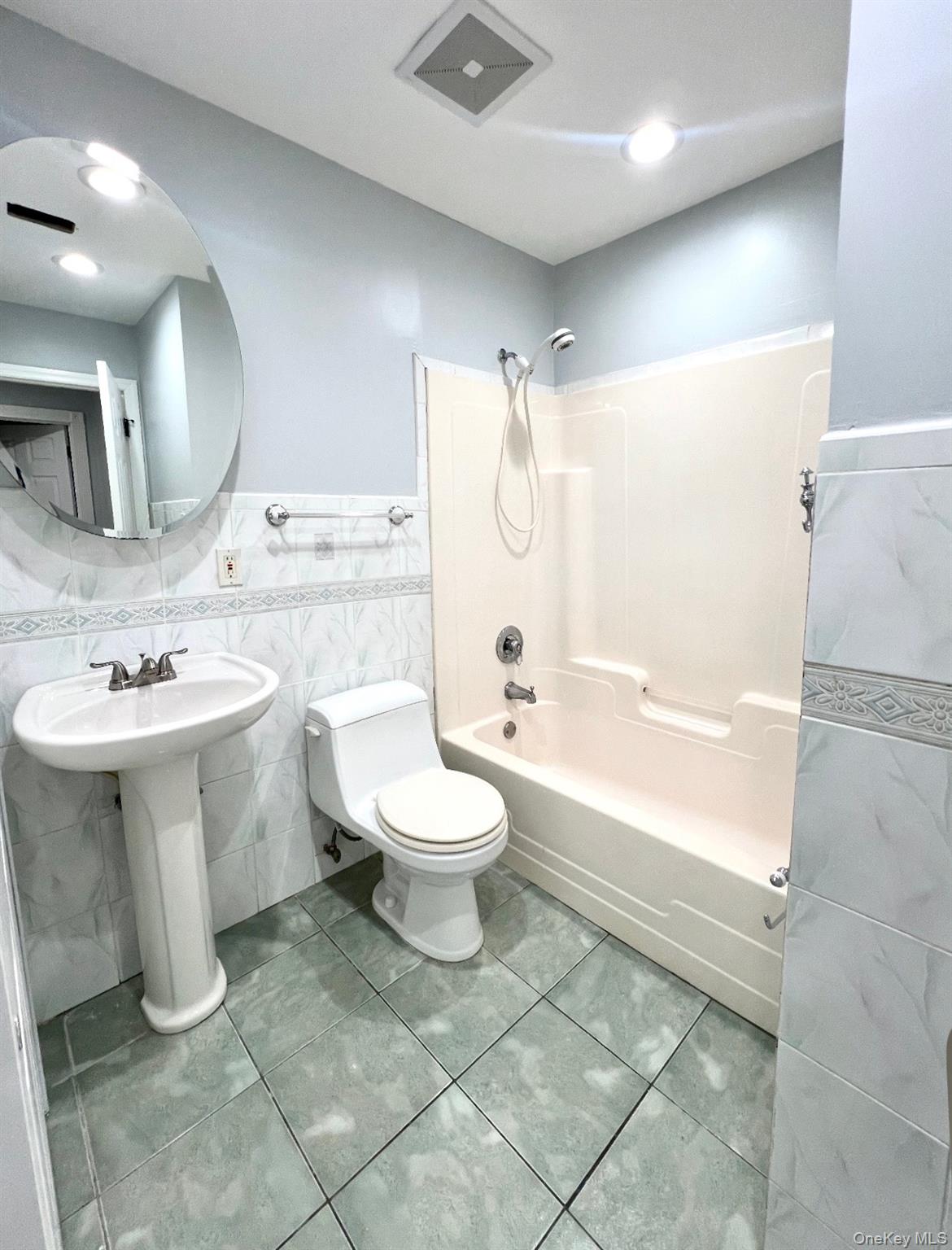 263 Fairview Circle, Middle Island, NY 11953