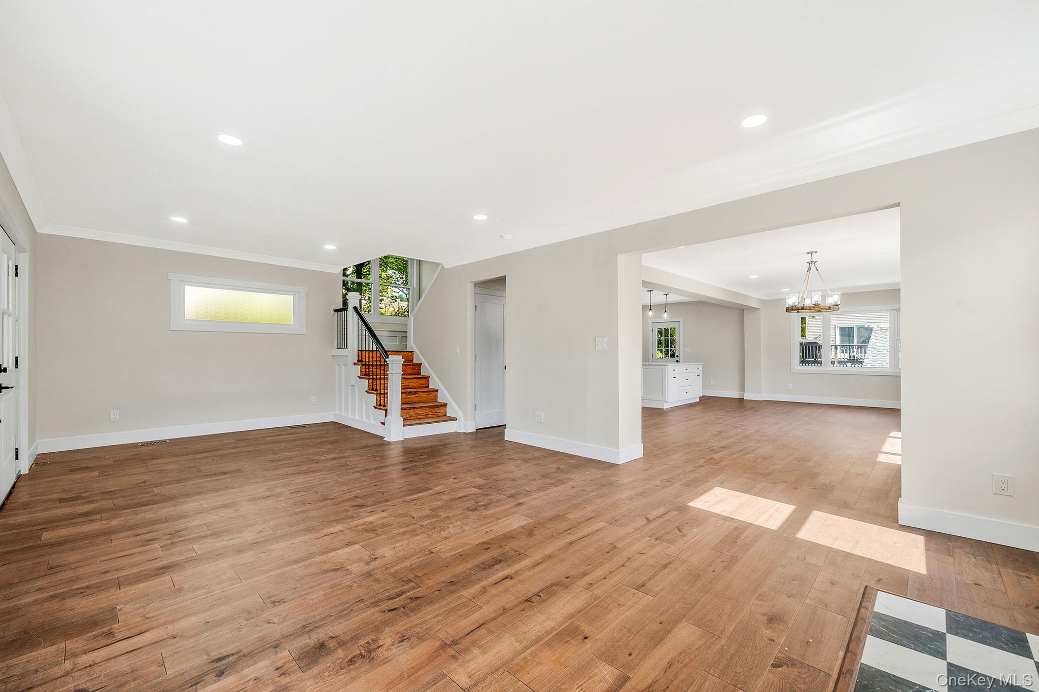 47 Carlton Avenue, Port Washington, NY 11050