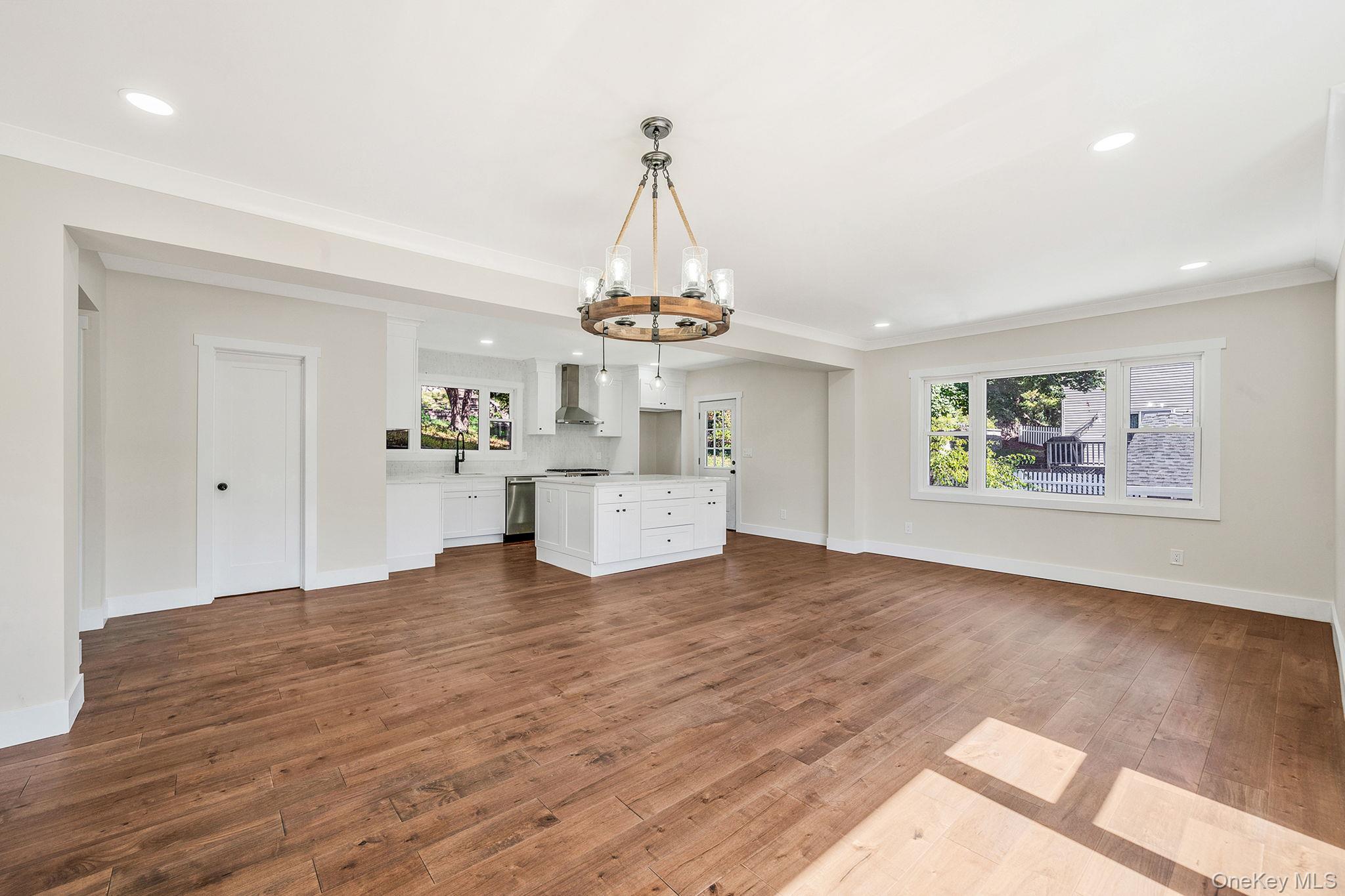 47 Carlton Avenue, Port Washington, NY 11050