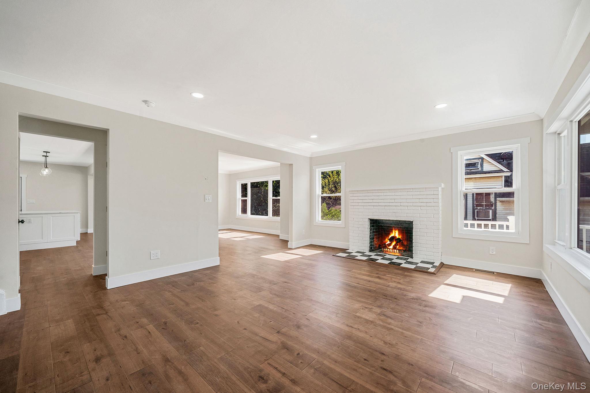 47 Carlton Avenue, Port Washington, NY 11050