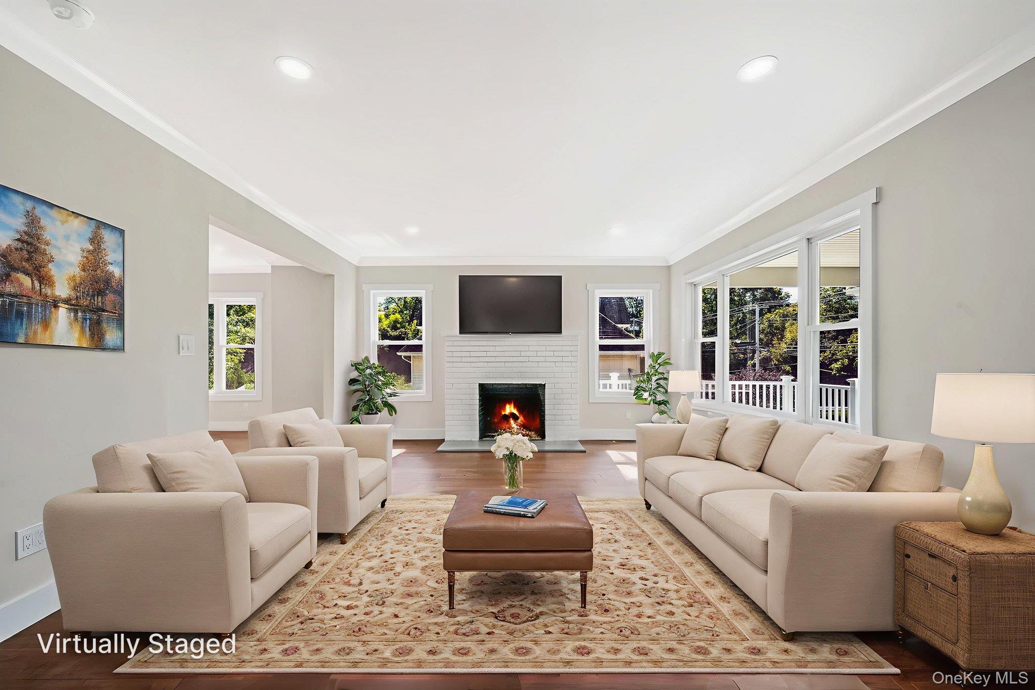 47 Carlton Avenue, Port Washington, NY 11050