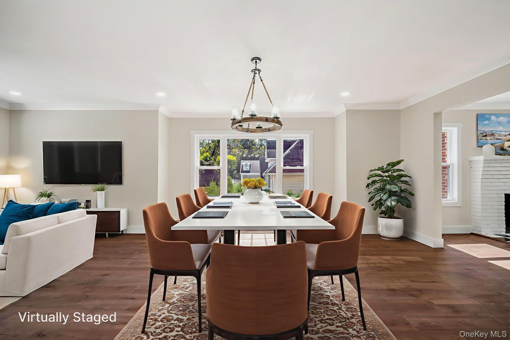 47 Carlton Avenue, Port Washington, NY 11050