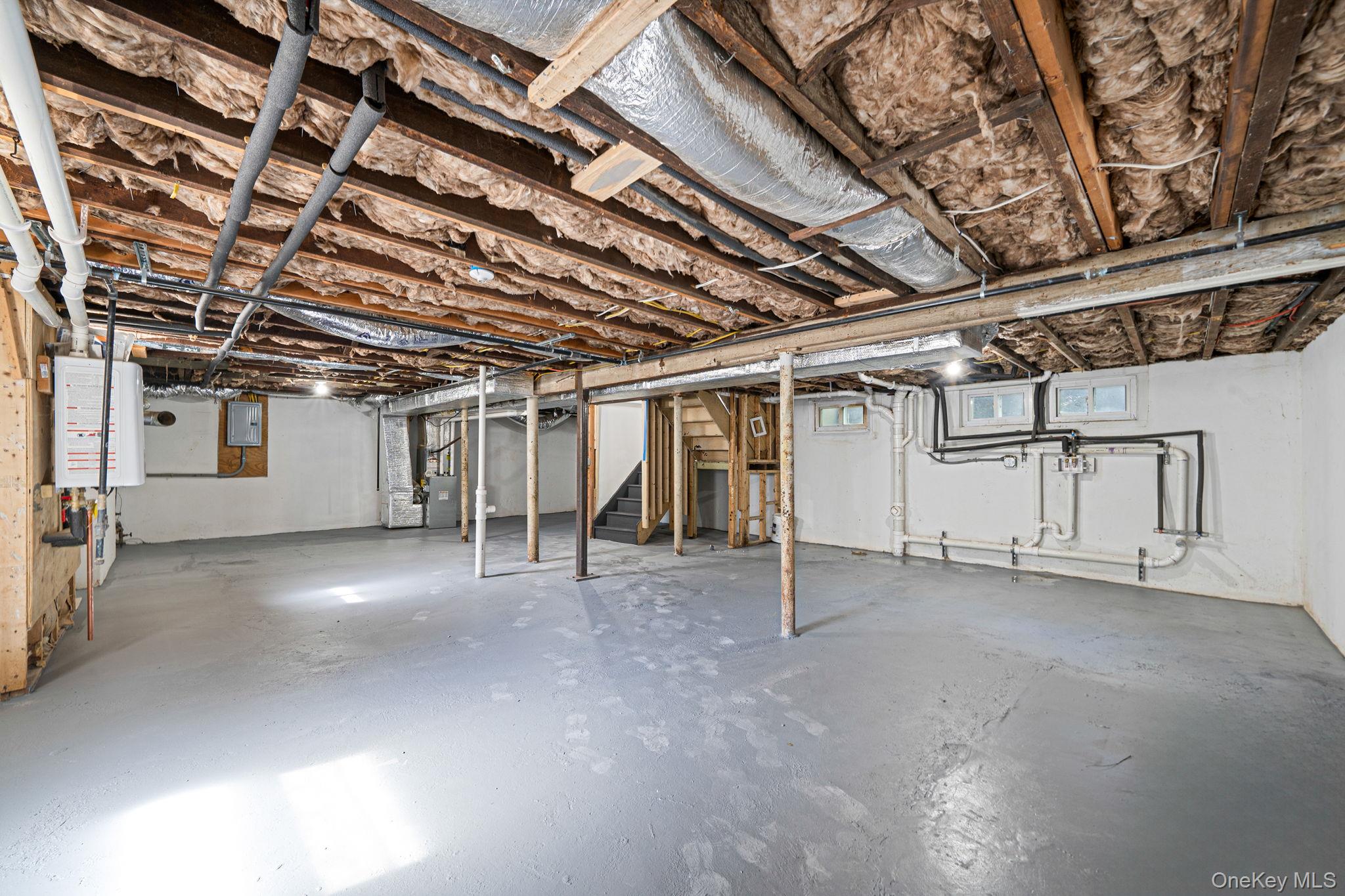 47 Carlton Avenue, Port Washington, NY 11050