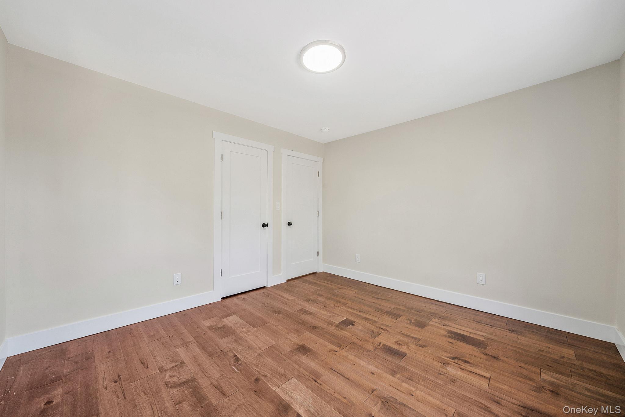 47 Carlton Avenue, Port Washington, NY 11050