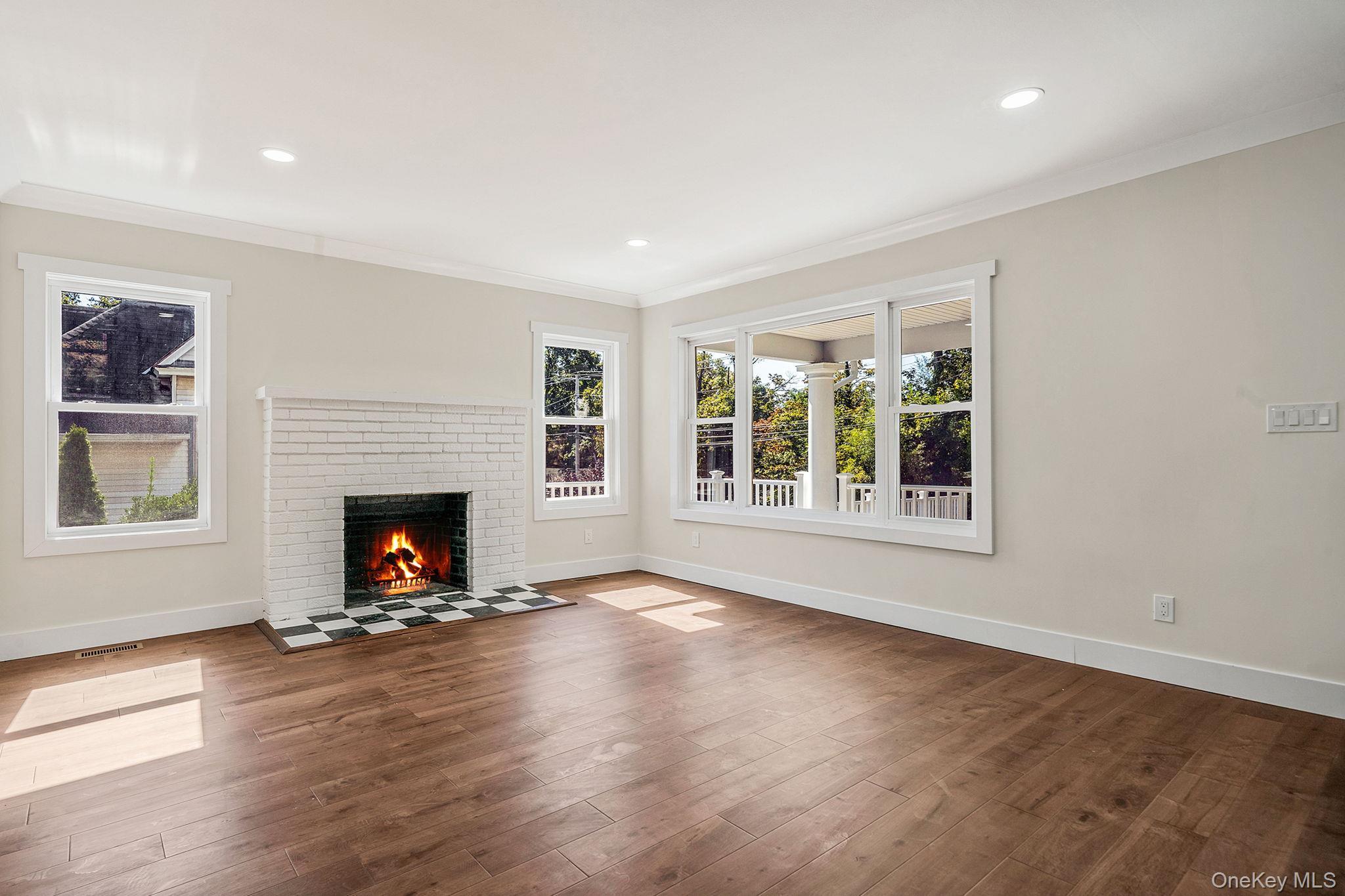 47 Carlton Avenue, Port Washington, NY 11050