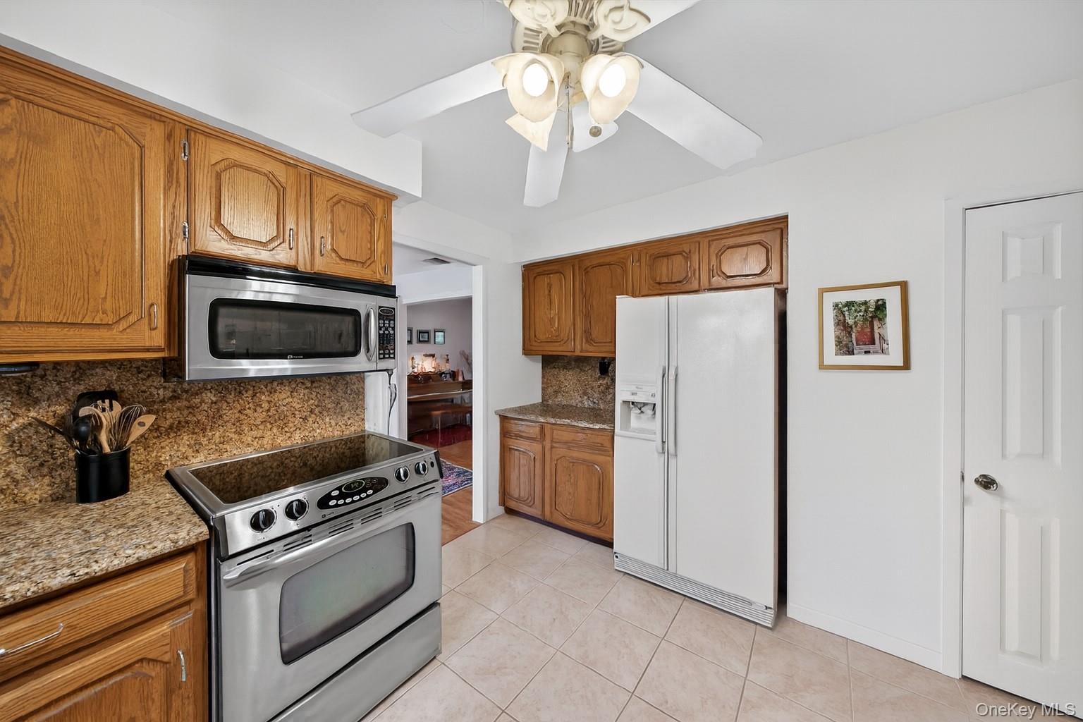 6 Neptune Court, Monroe, NY 10950