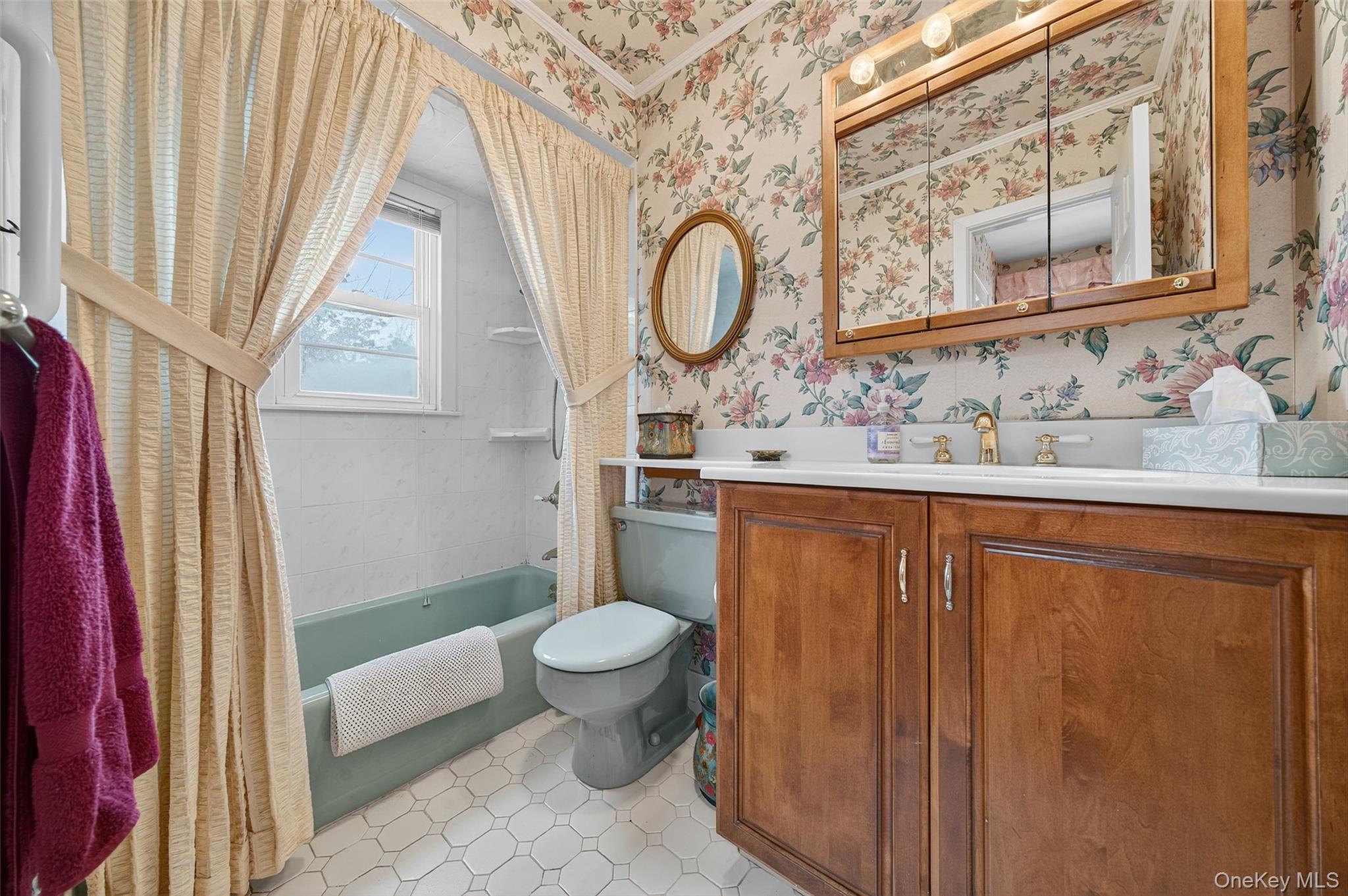 6 Neptune Court, Monroe, NY 10950