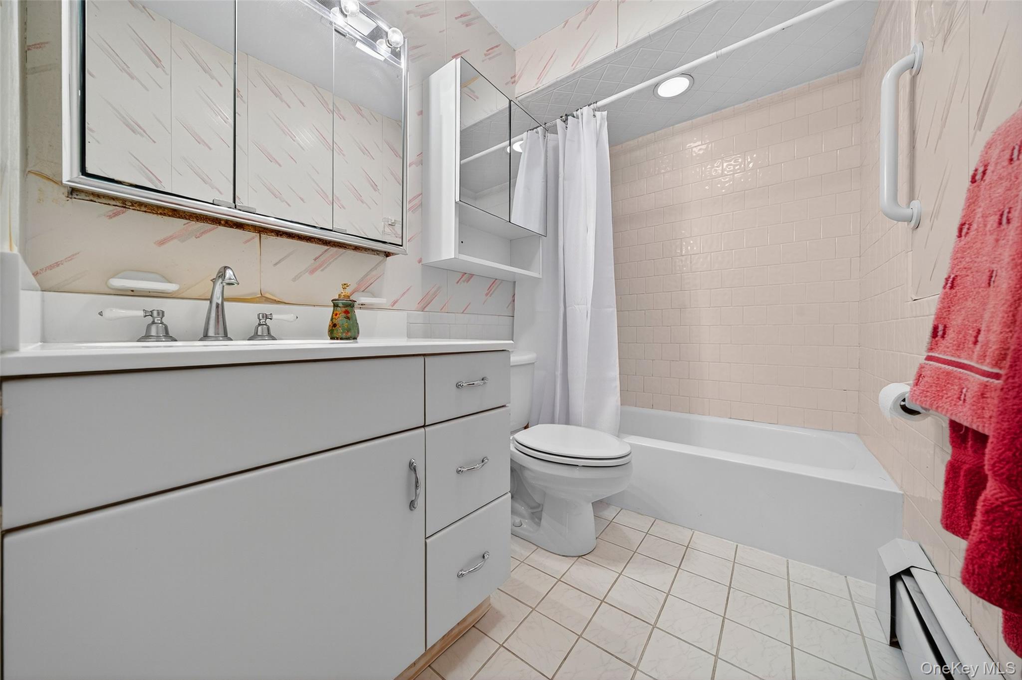 6 Neptune Court, Monroe, NY 10950