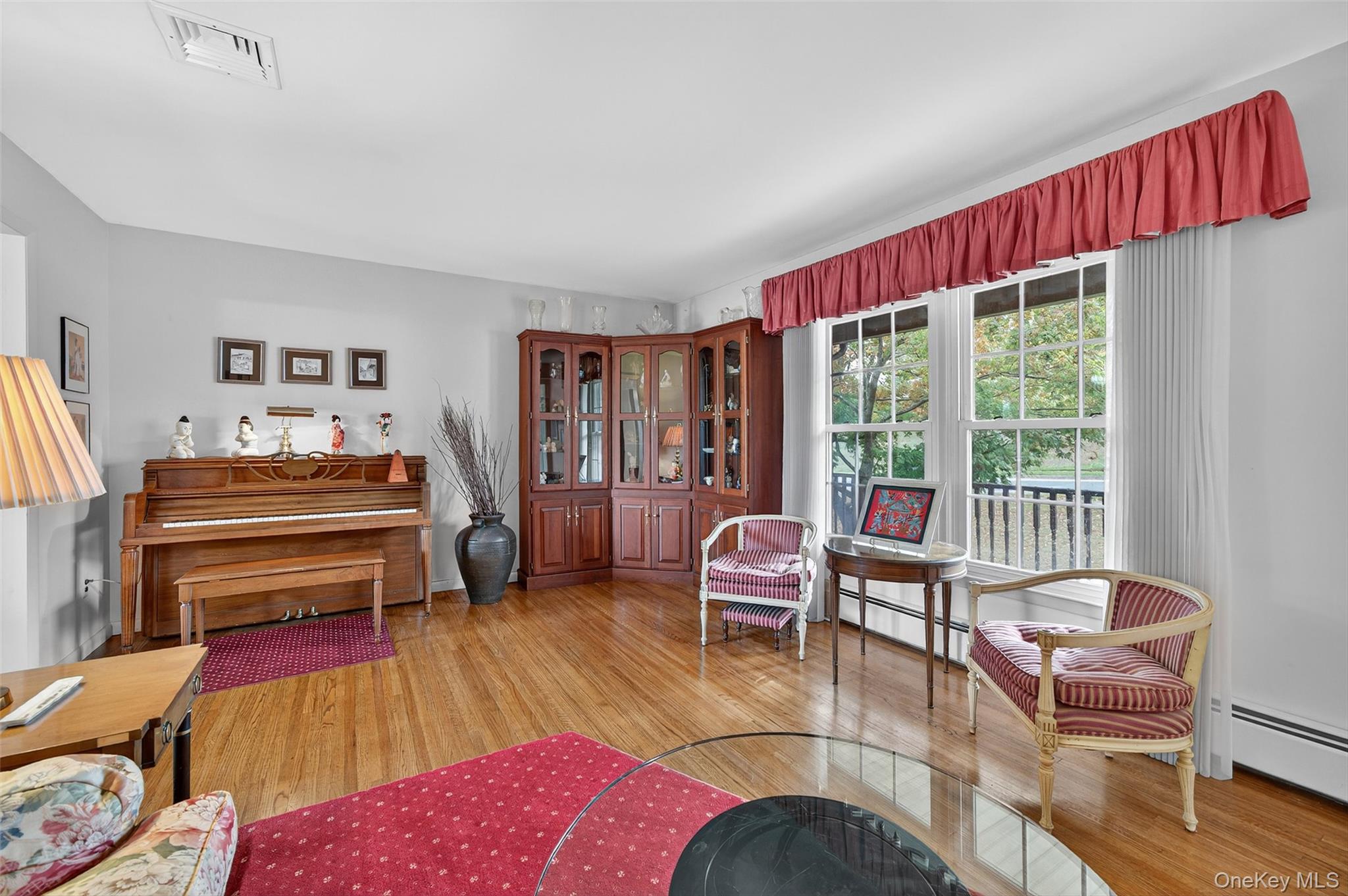 6 Neptune Court, Monroe, NY 10950