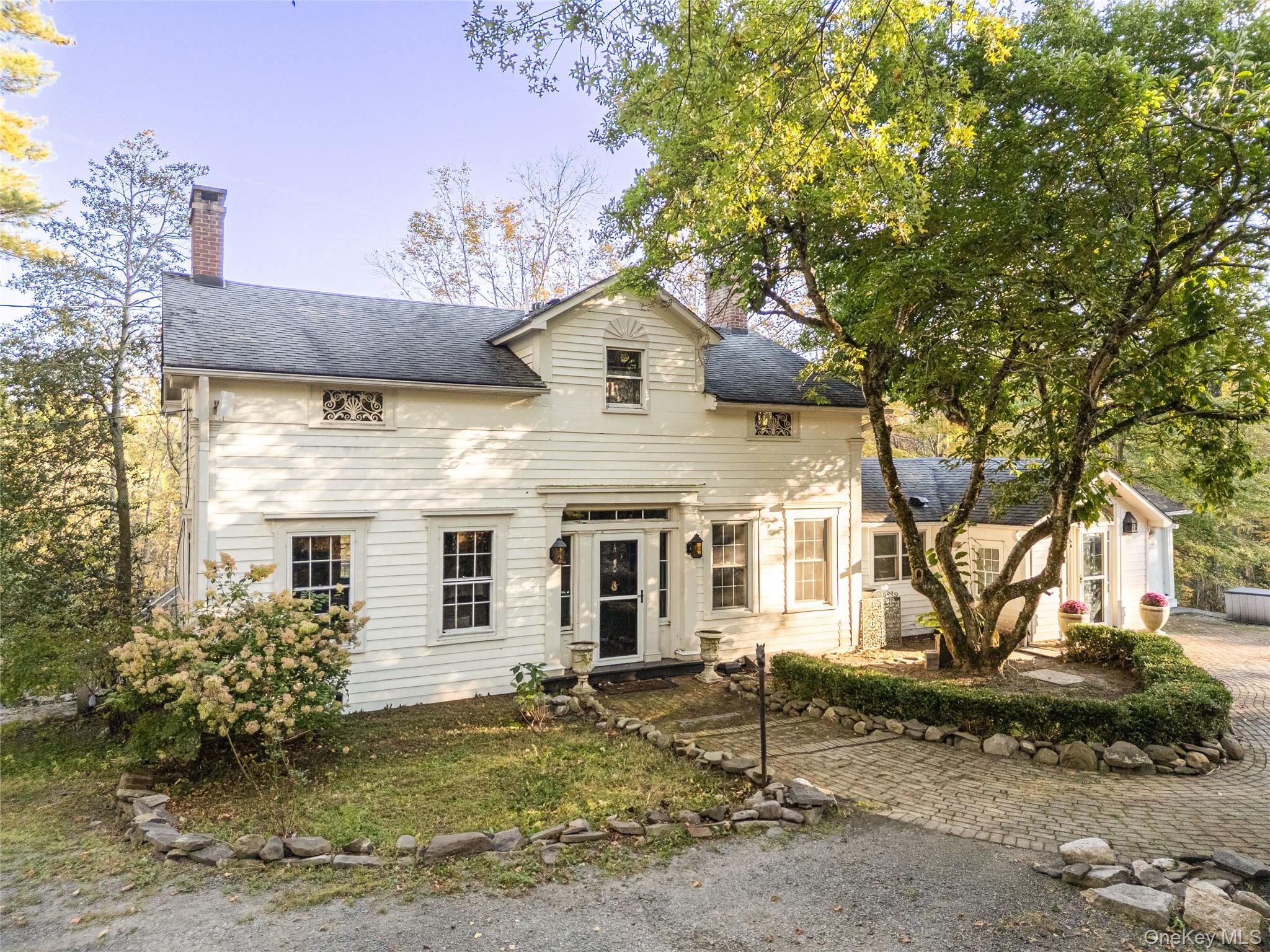 1017 Bruyn Turnpike, Pine Bush, NY 12566