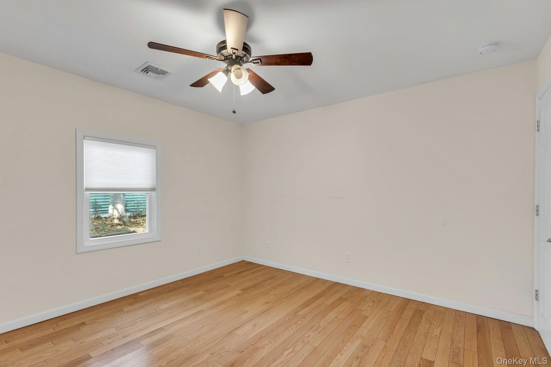 92 Barrett Avenue, Bayport, NY 11705