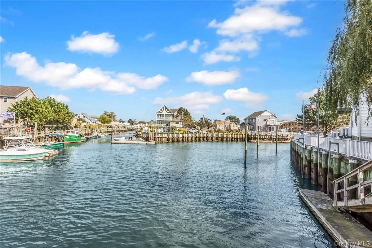 1165 Hastings Circle, Baldwin Harbor, NY 11510