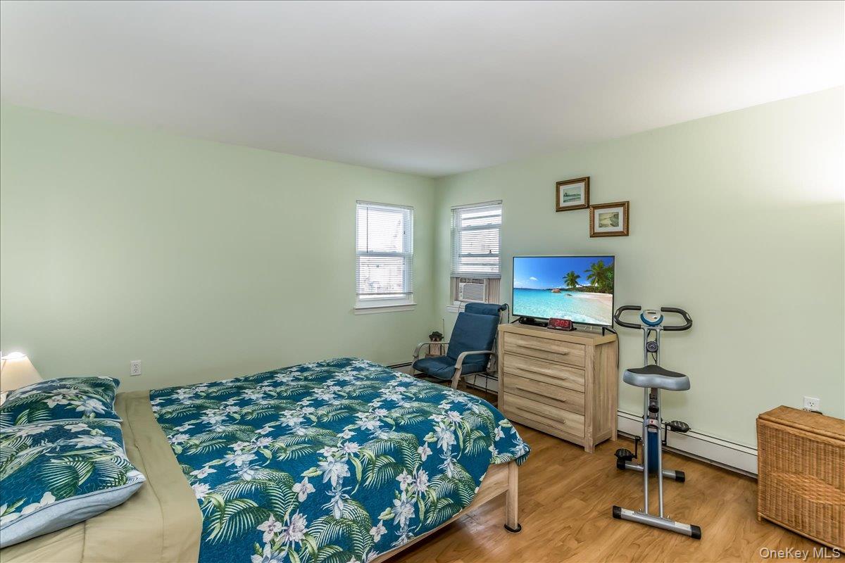 1165 Hastings Circle, Baldwin Harbor, NY 11510