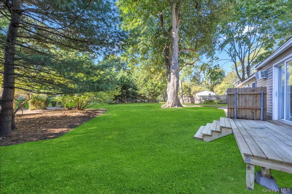 36 7th Avenue, Brentwood, NY 11717