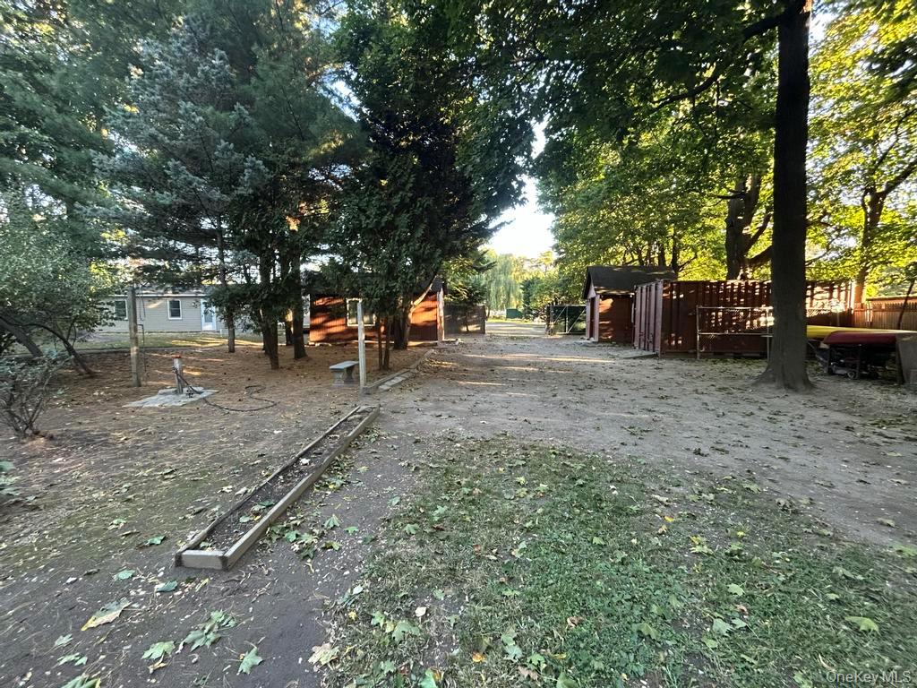 36 7th Avenue, Brentwood, NY 11717