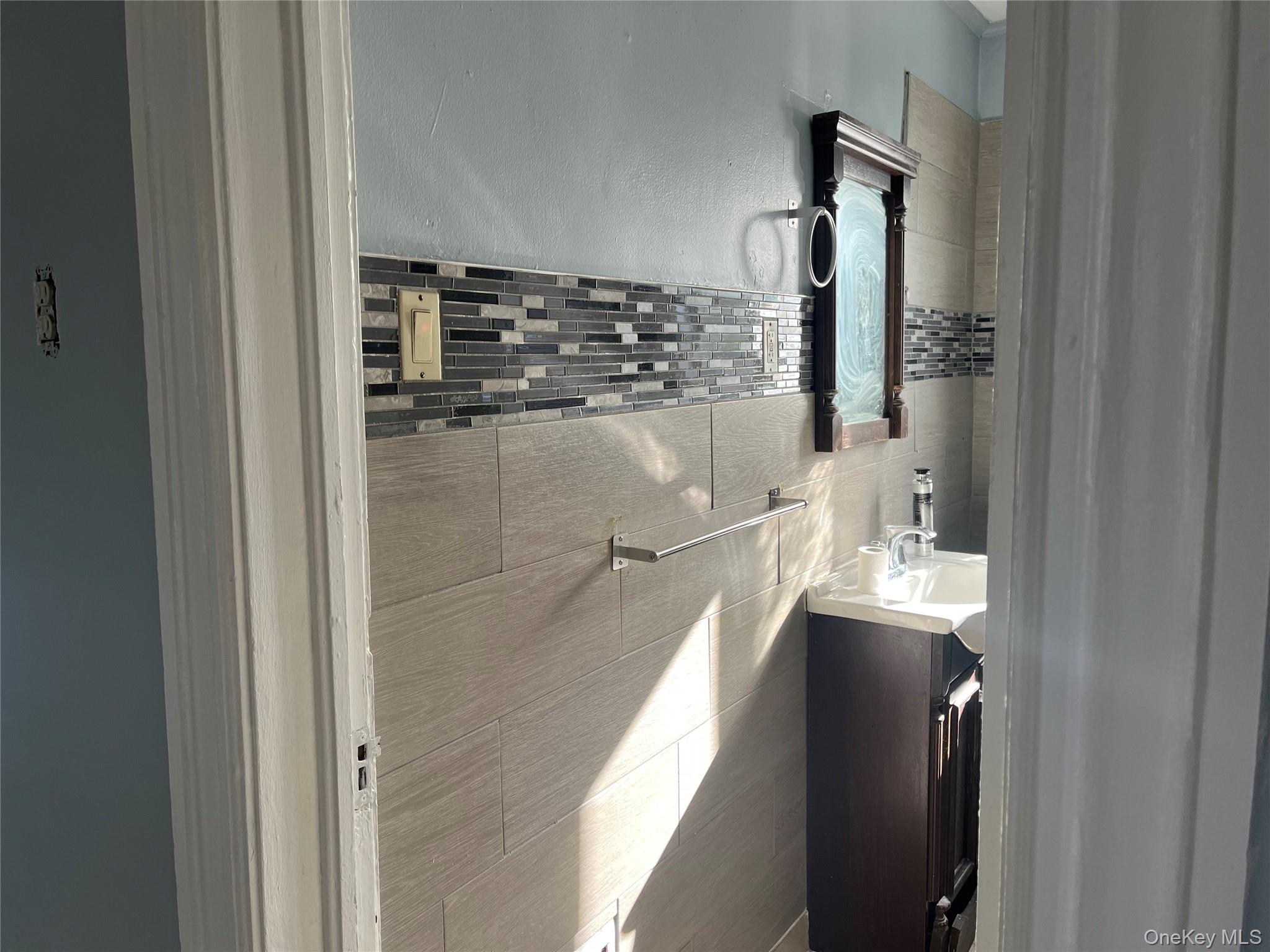 107 Smith Street # 2, Poughkeepsie, NY 12601