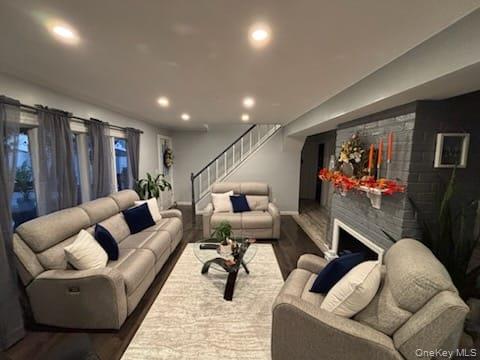 25 Arcadia Lane, Hicksville, NY 11801