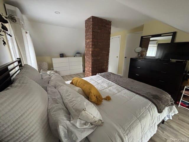 25 Arcadia Lane, Hicksville, NY 11801