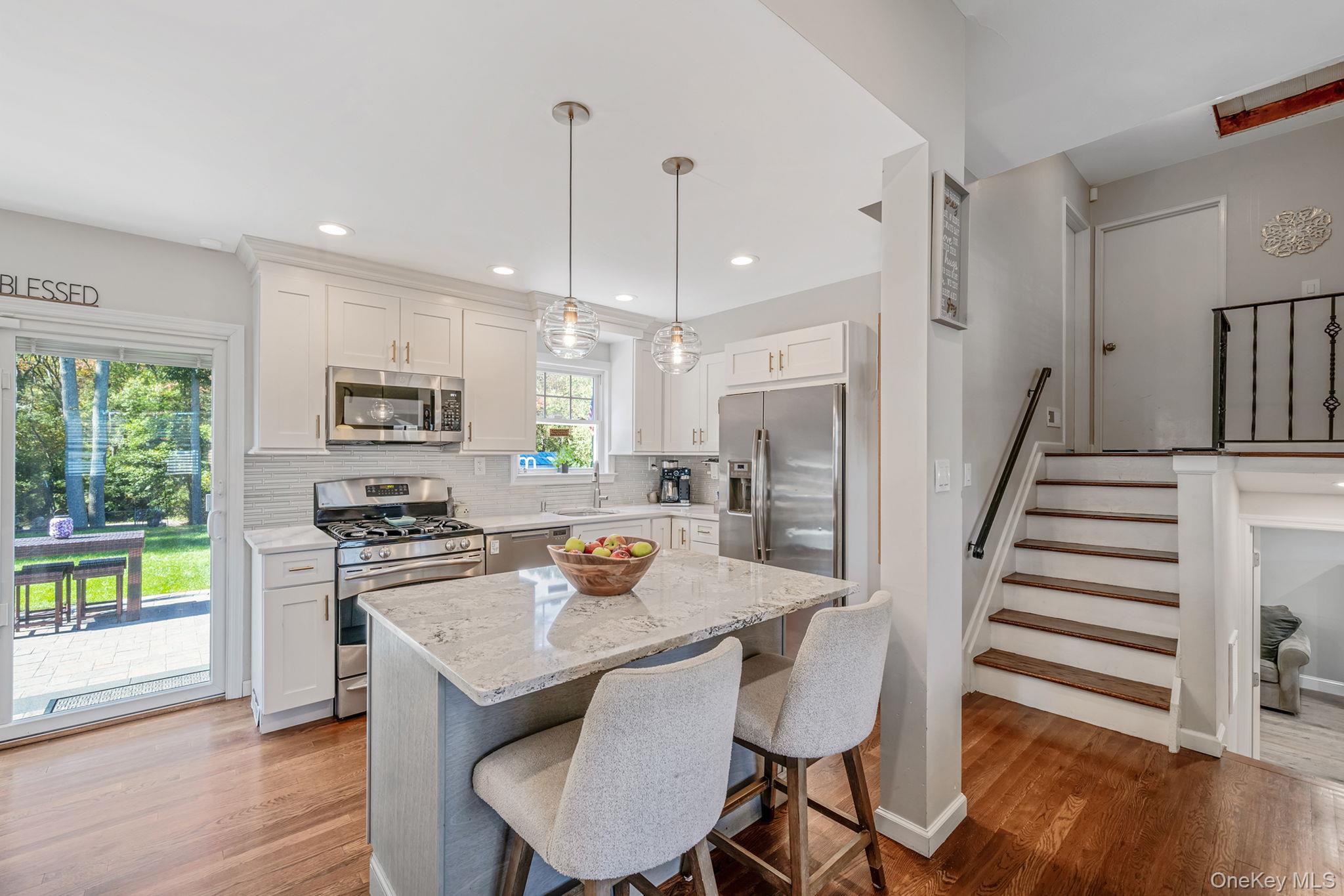 172 W 24th Street, Deer Park, NY 11729