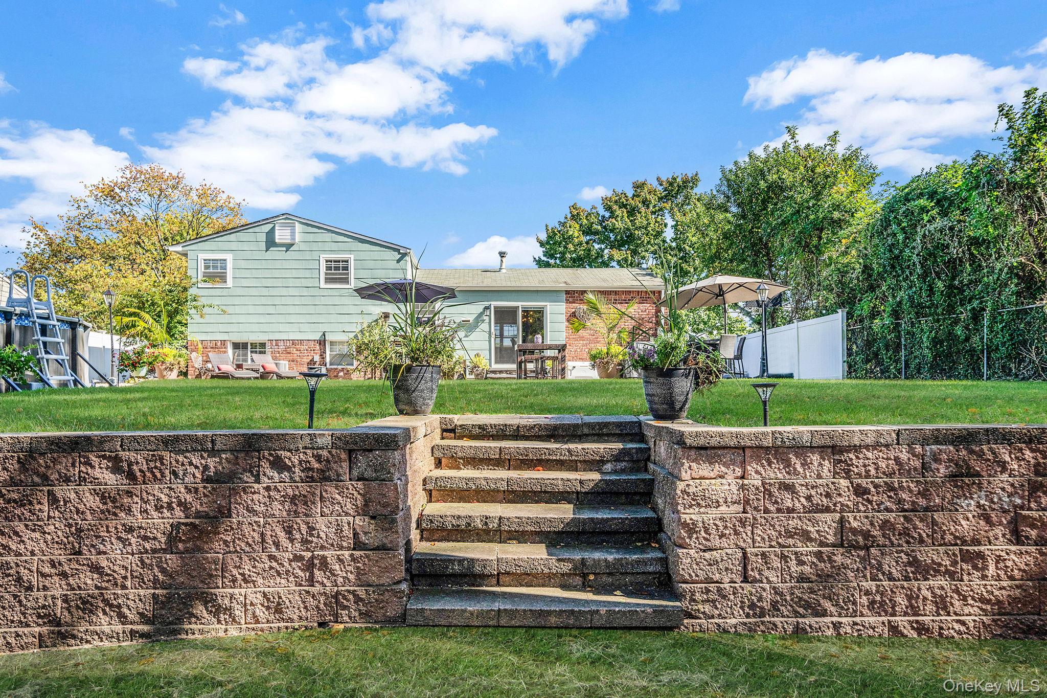 172 W 24th Street, Deer Park, NY 11729