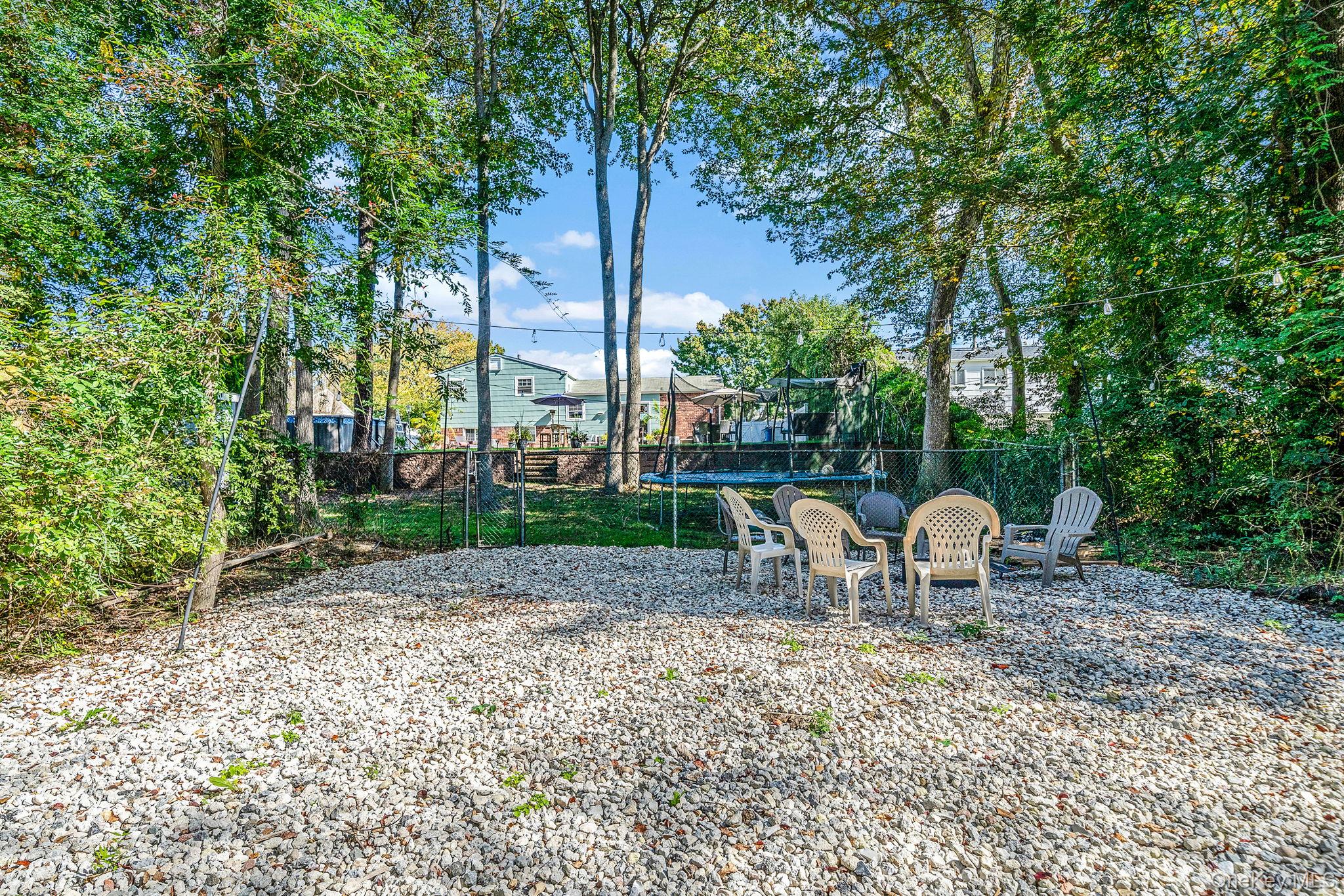 172 W 24th Street, Deer Park, NY 11729