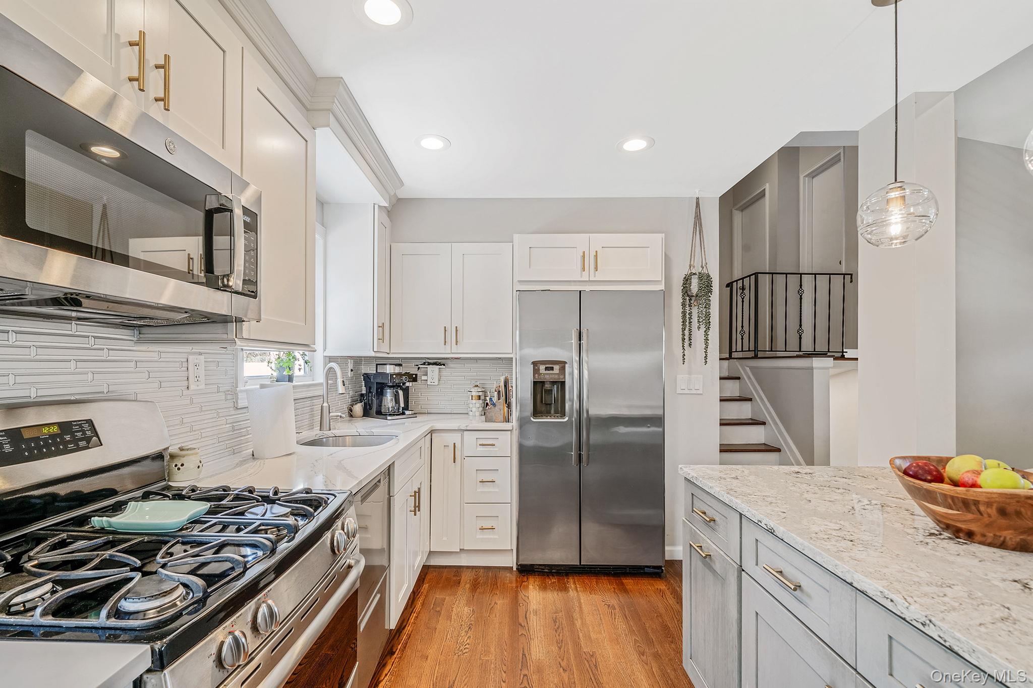 172 W 24th Street, Deer Park, NY 11729