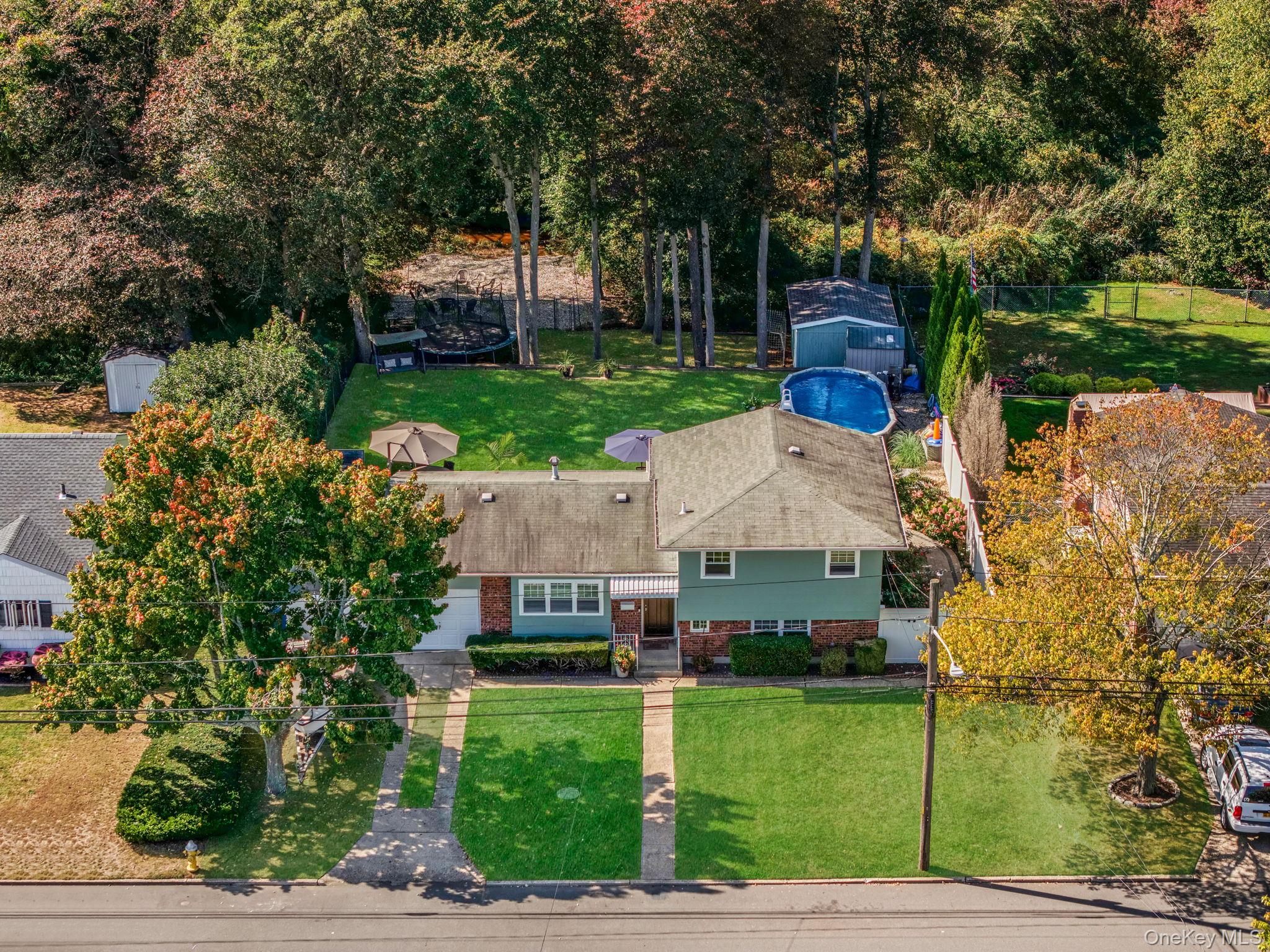 172 W 24th Street, Deer Park, NY 11729