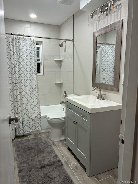 172 W 24th Street, Deer Park, NY 11729