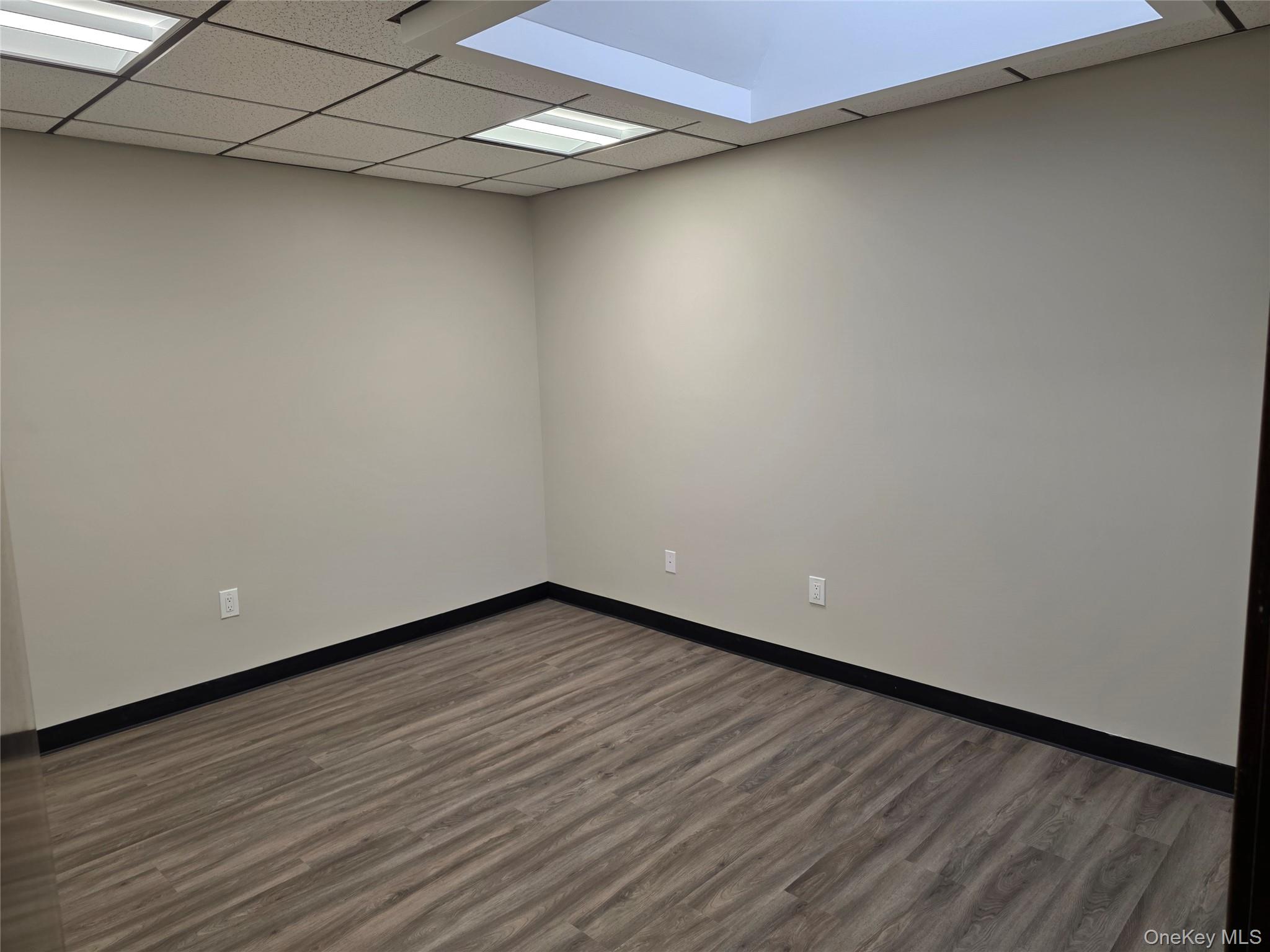 98-100 Willis Avenue, Mineola, NY 11501