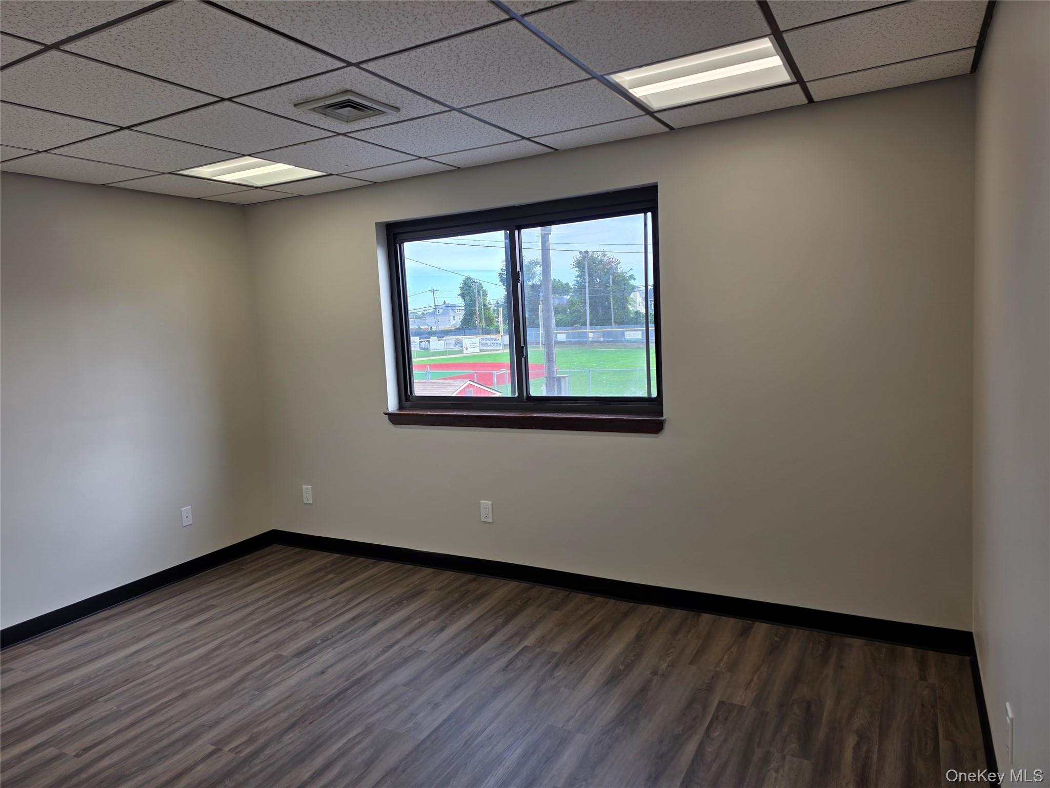 98-100 Willis Avenue, Mineola, NY 11501