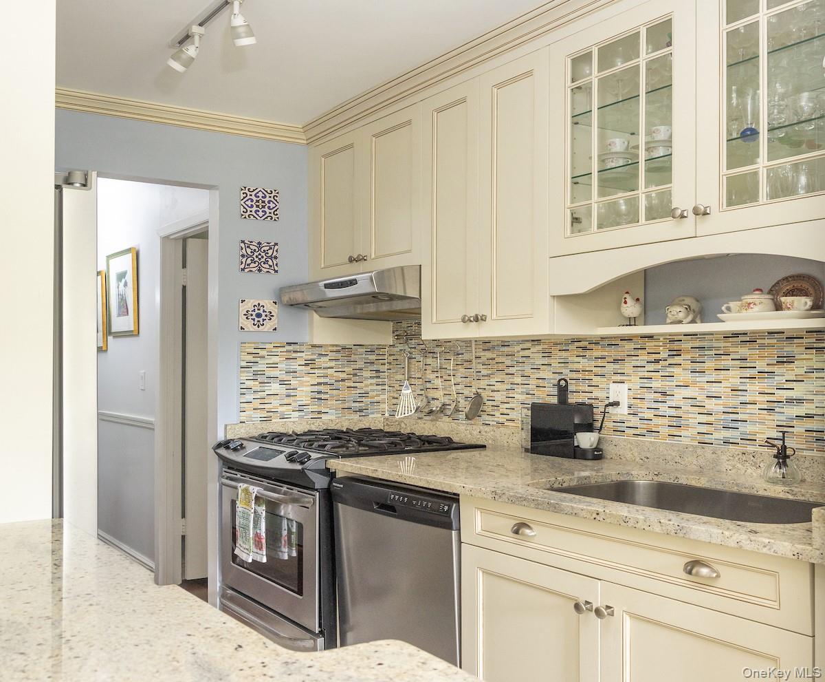 445 Broadway # 3A, Hastings-on-Hudson, NY 10706