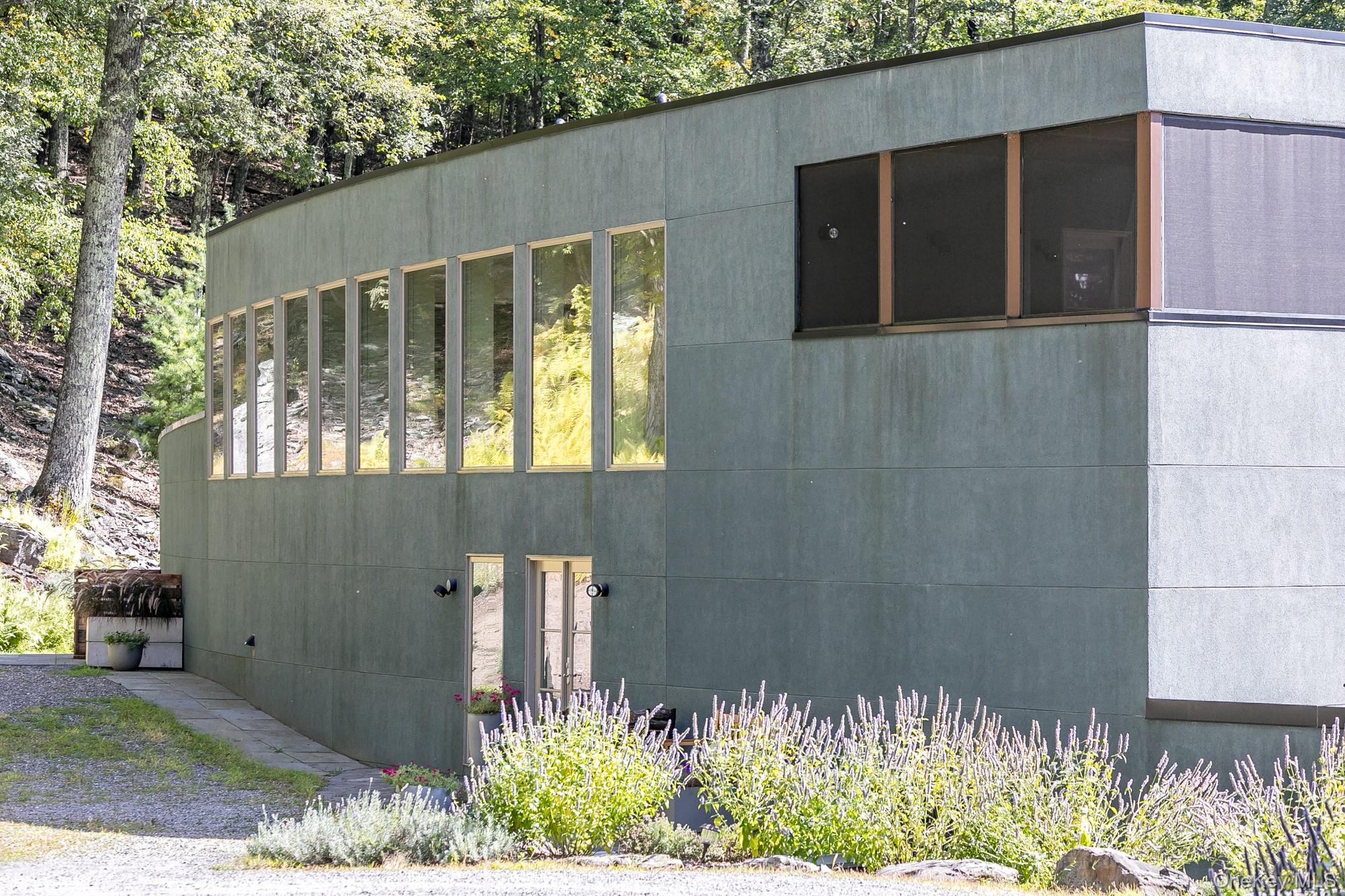 306 Meads Mountain Road, Woodstock, NY 12498