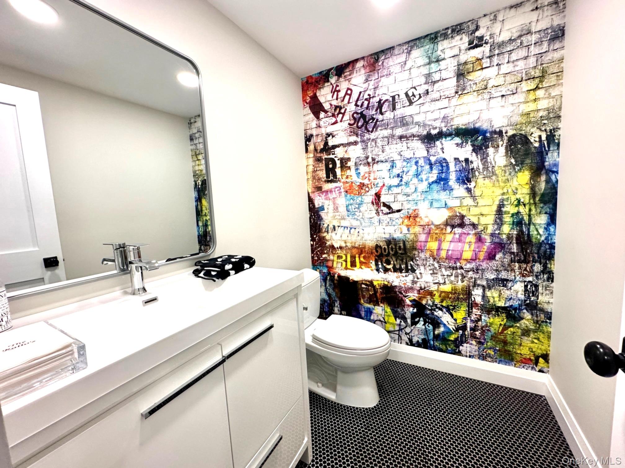 4 Treeview Drive, Melville, NY 11747