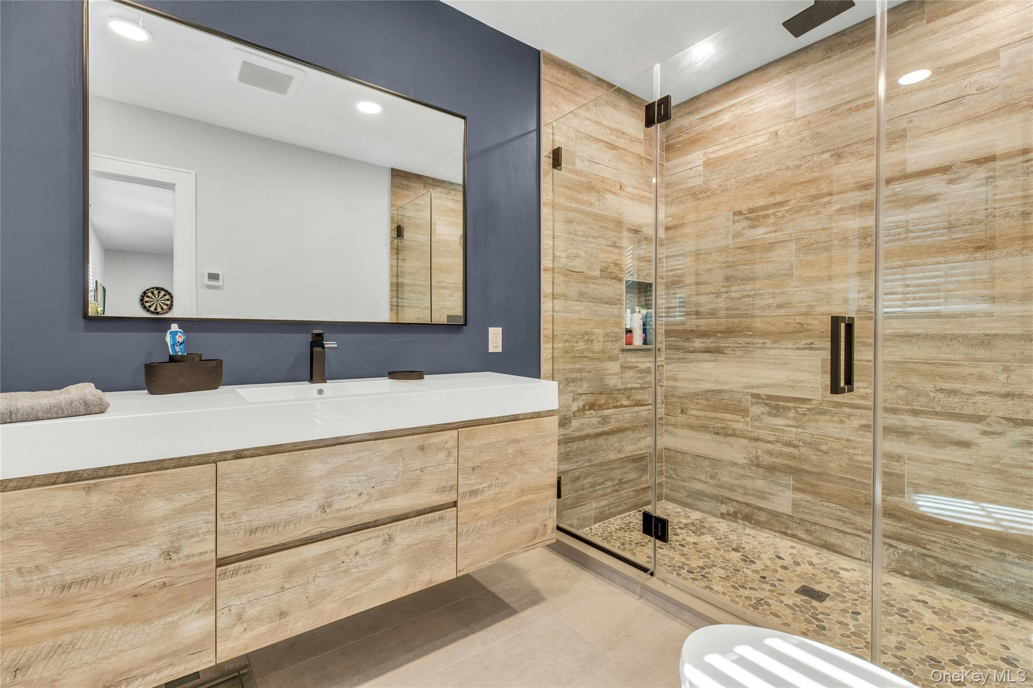 4 Treeview Drive, Melville, NY 11747