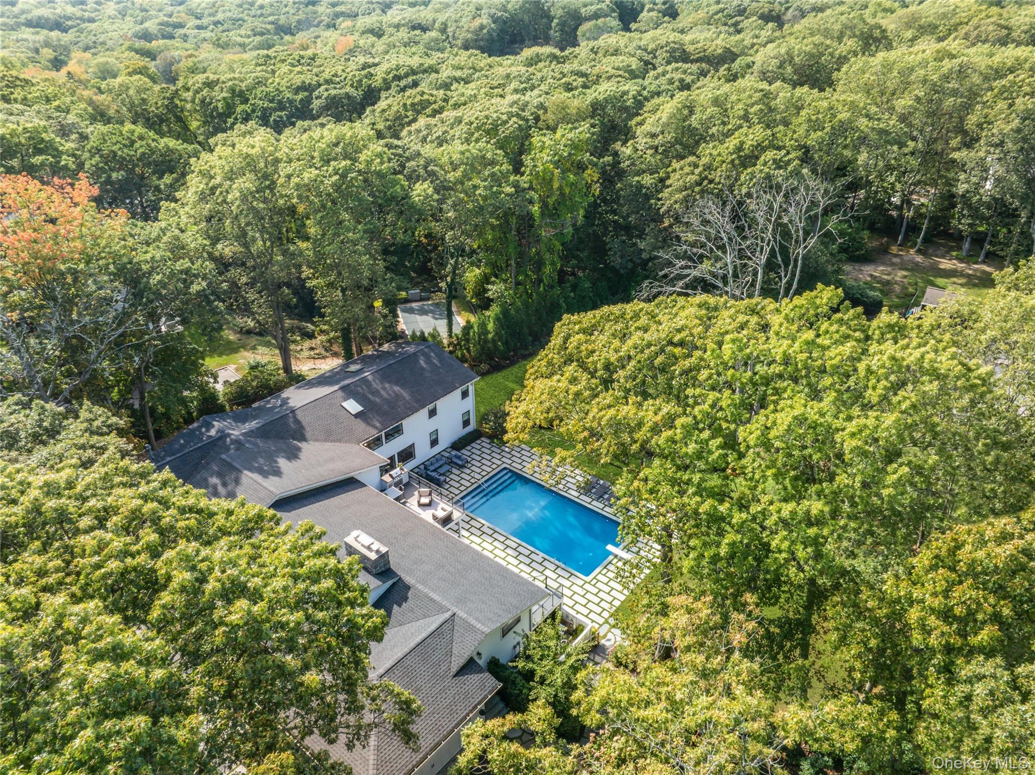 4 Treeview Drive, Melville, NY 11747