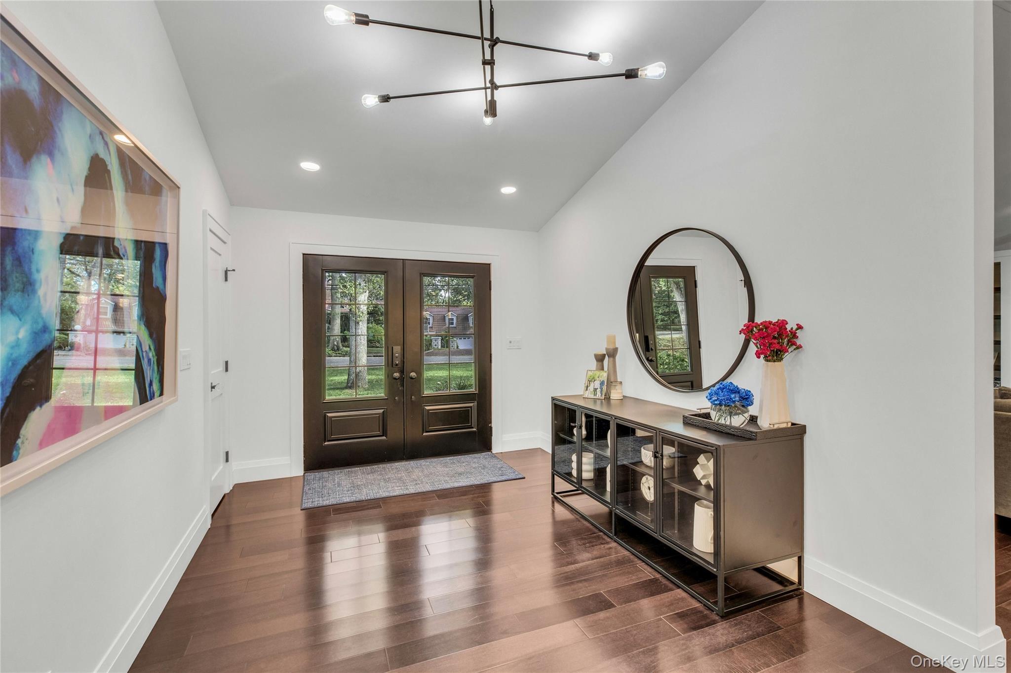 4 Treeview Drive, Melville, NY 11747