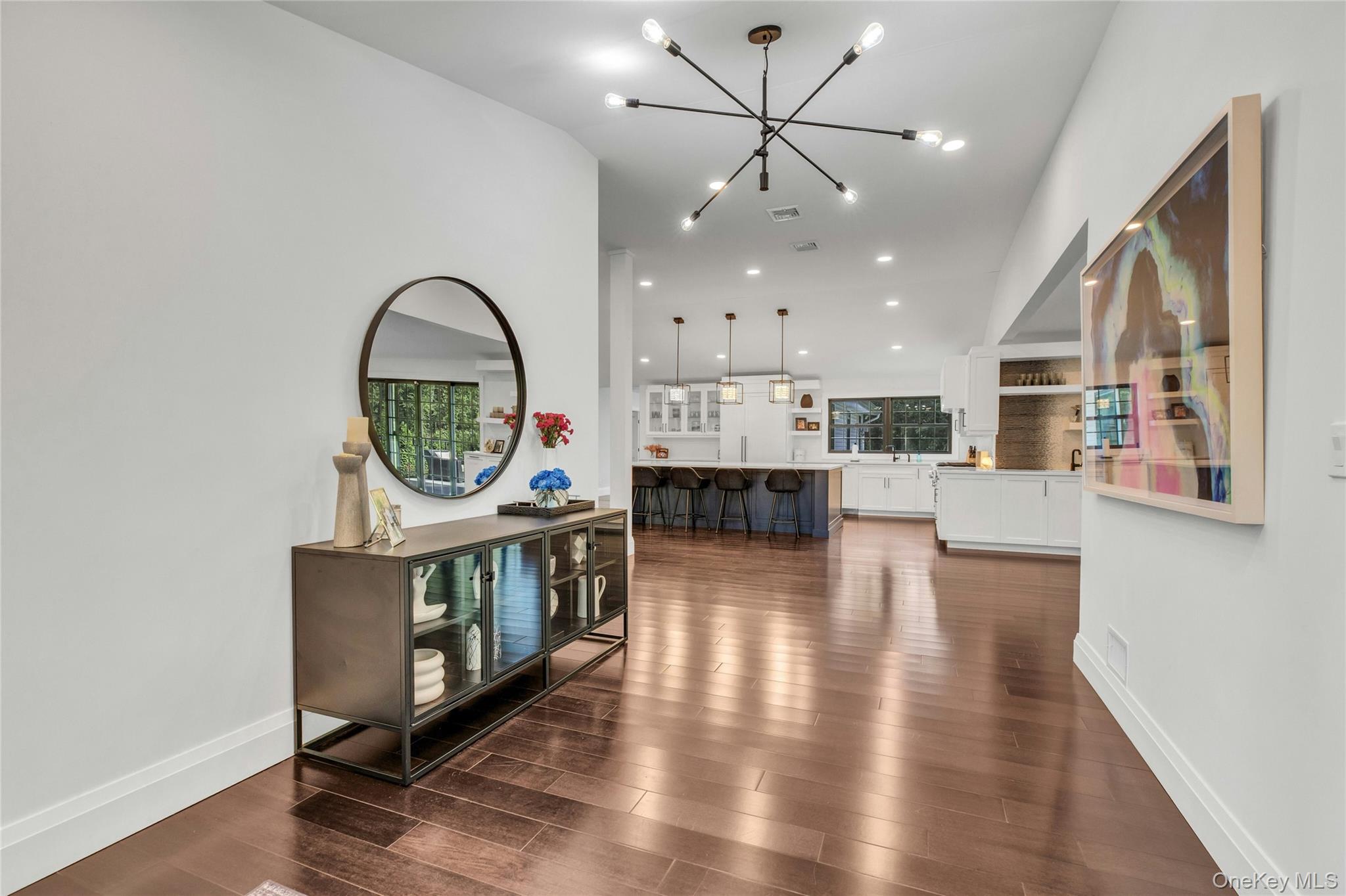 4 Treeview Drive, Melville, NY 11747