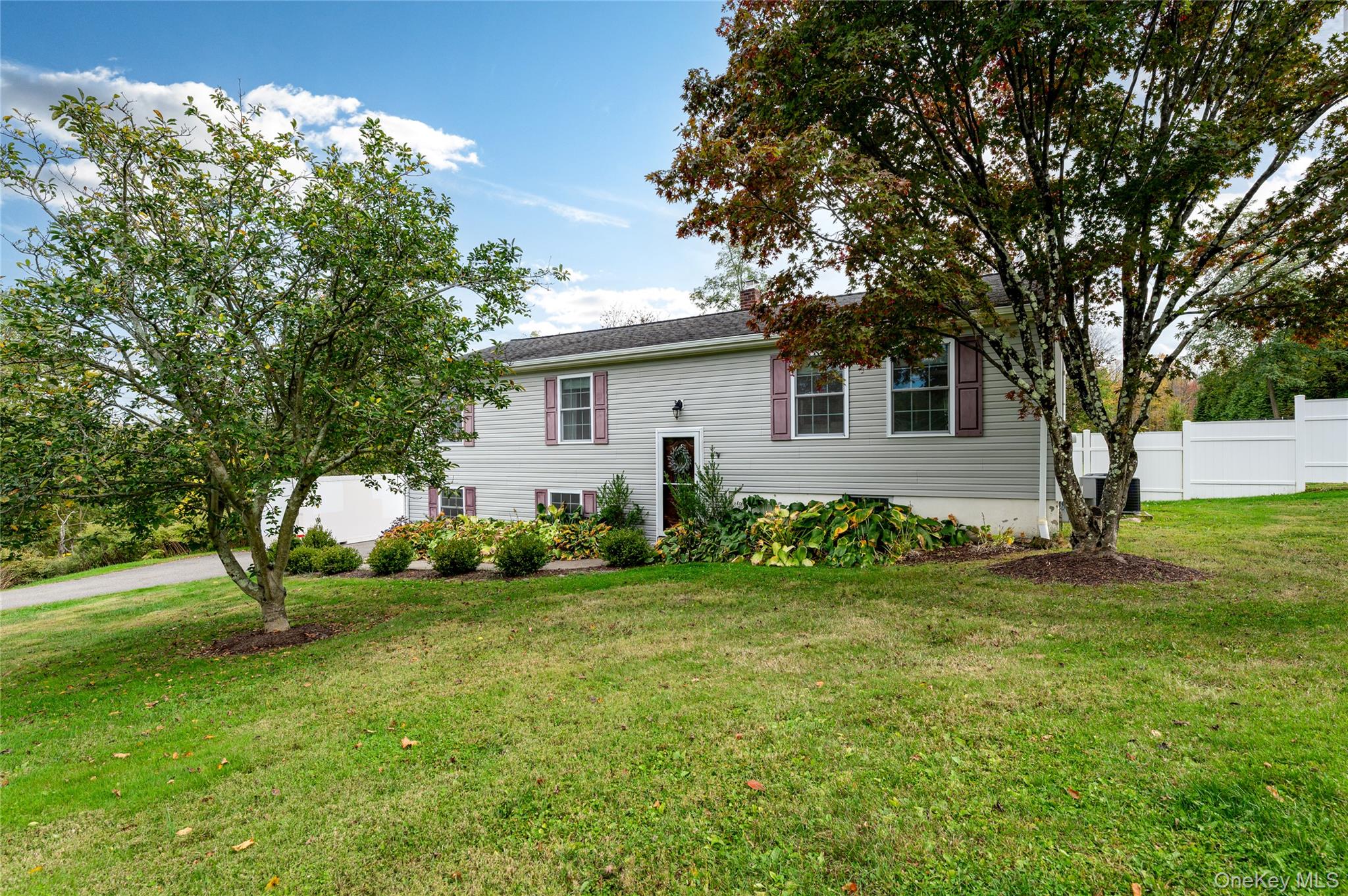 495 Mooney Hill Road, Patterson, NY 12563