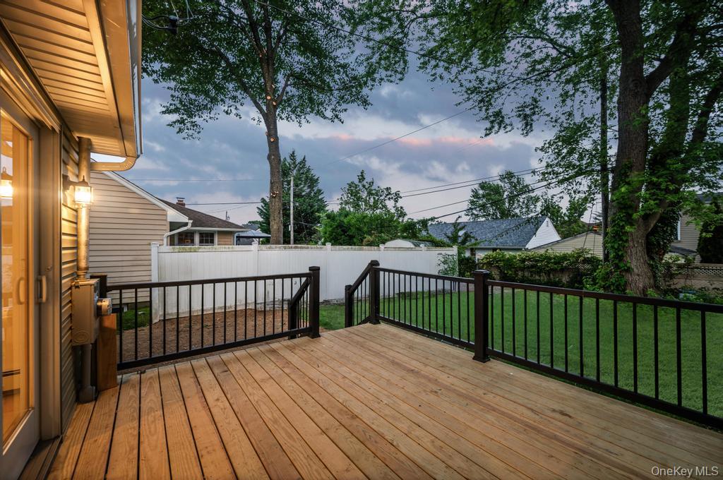 732 Woodside Drive, Wantagh, NY 11793