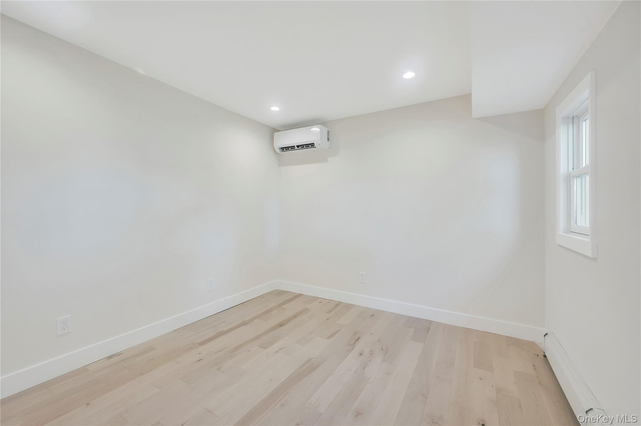 732 Woodside Drive, Wantagh, NY 11793