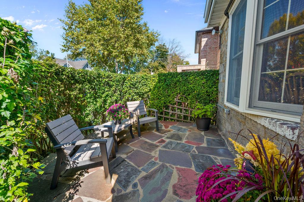 7-35 Leggett Place, Whitestone, NY 11357