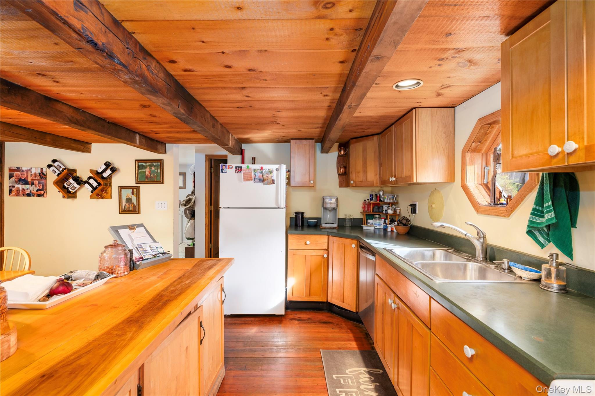 191 White Schoolhouse Rd, Rhinebeck, NY 12572