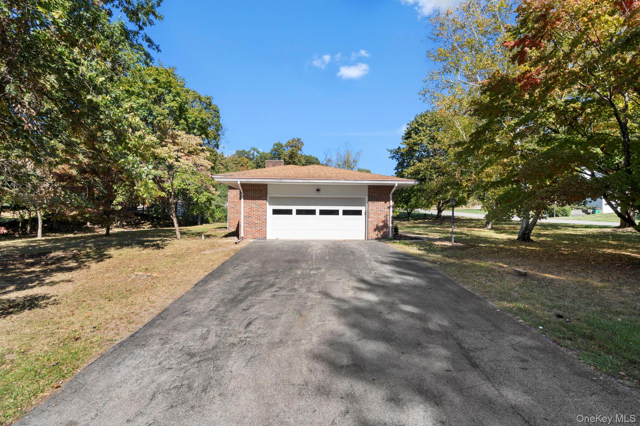 37 Cathy Road, Poughkeepsie, NY 12603