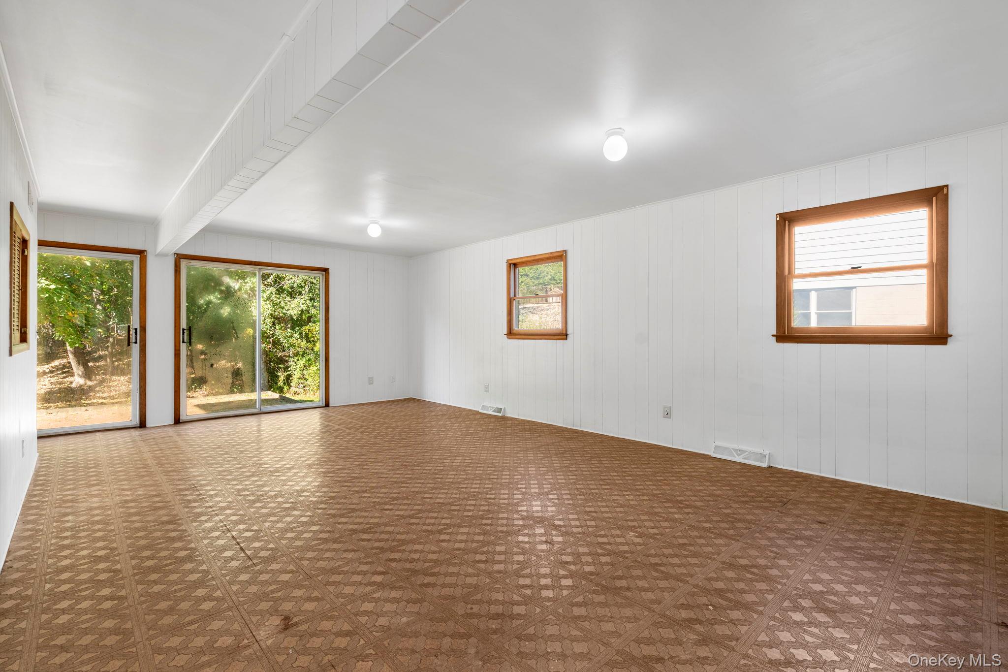 37 Cathy Road, Poughkeepsie, NY 12603