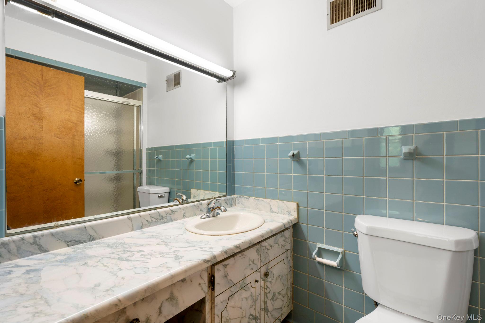 37 Cathy Road, Poughkeepsie, NY 12603