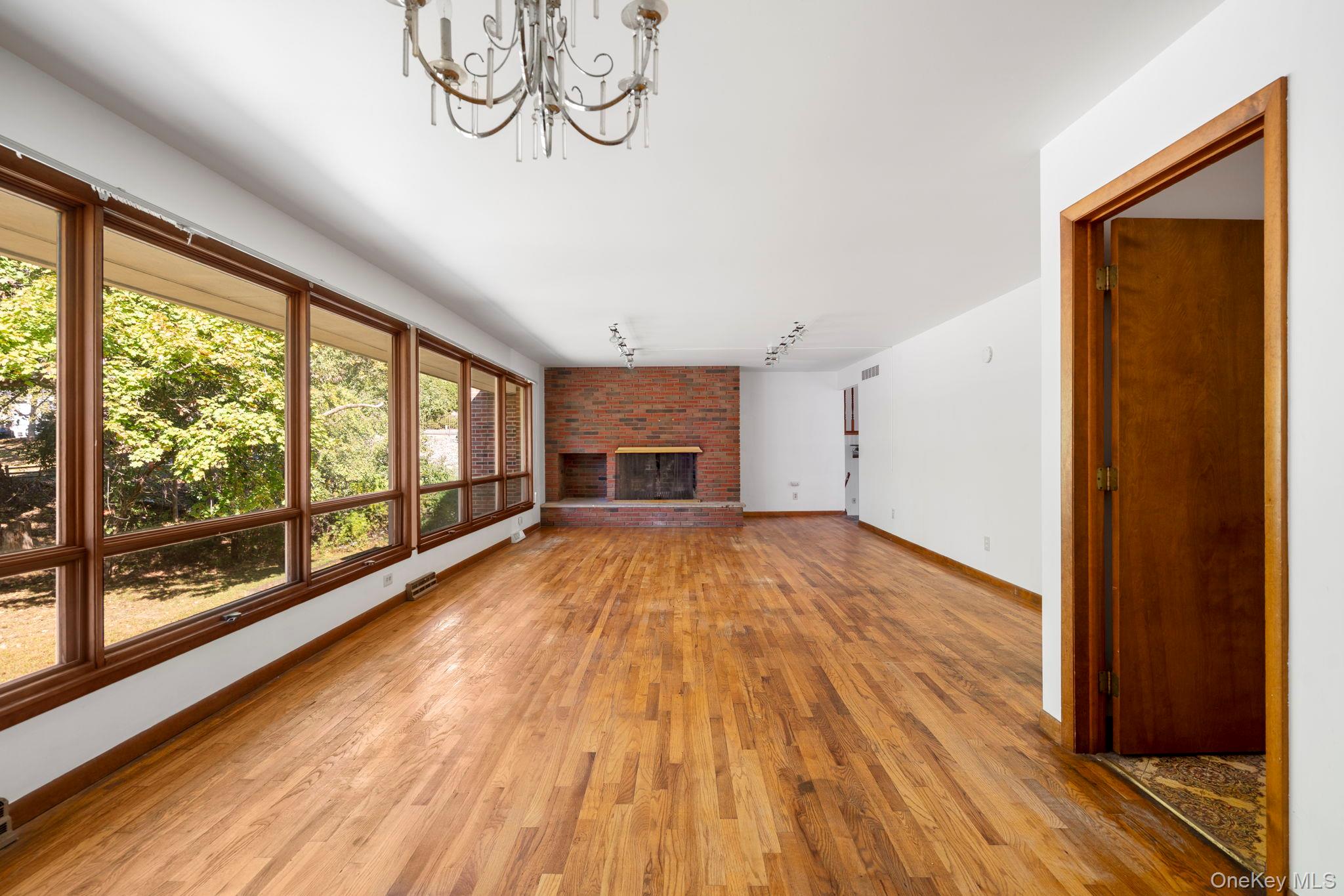 37 Cathy Road, Poughkeepsie, NY 12603