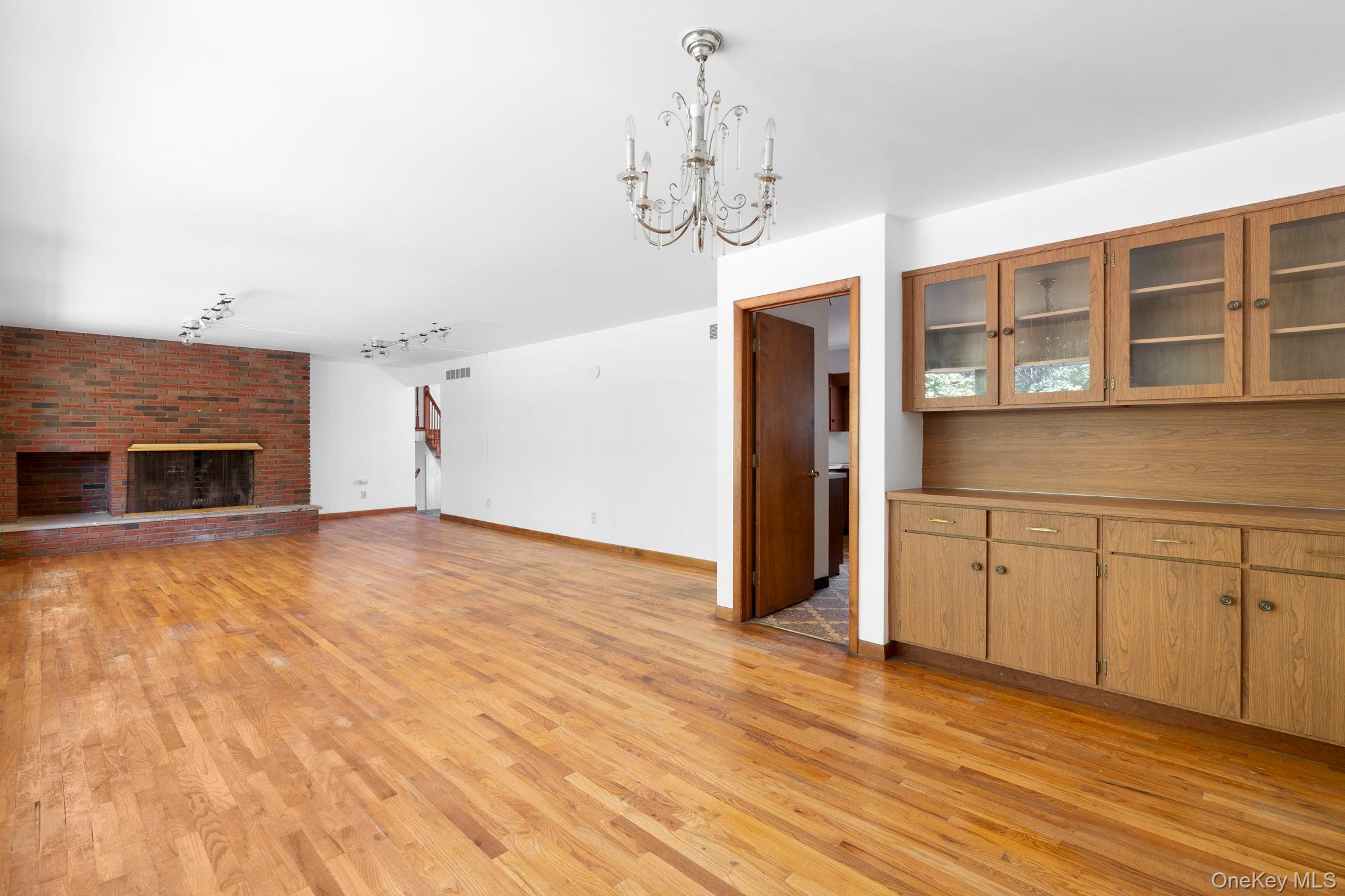 37 Cathy Road, Poughkeepsie, NY 12603