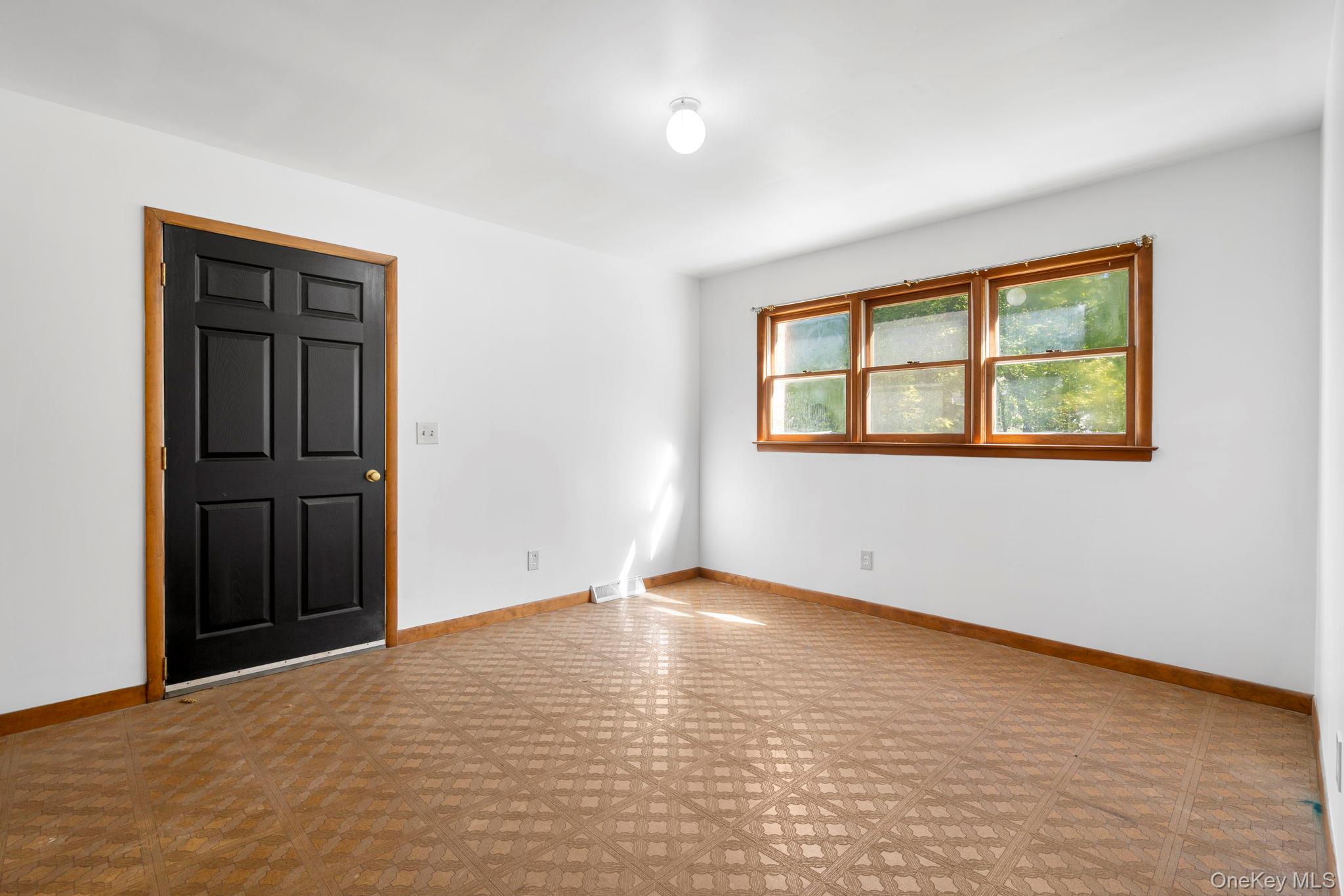 37 Cathy Road, Poughkeepsie, NY 12603