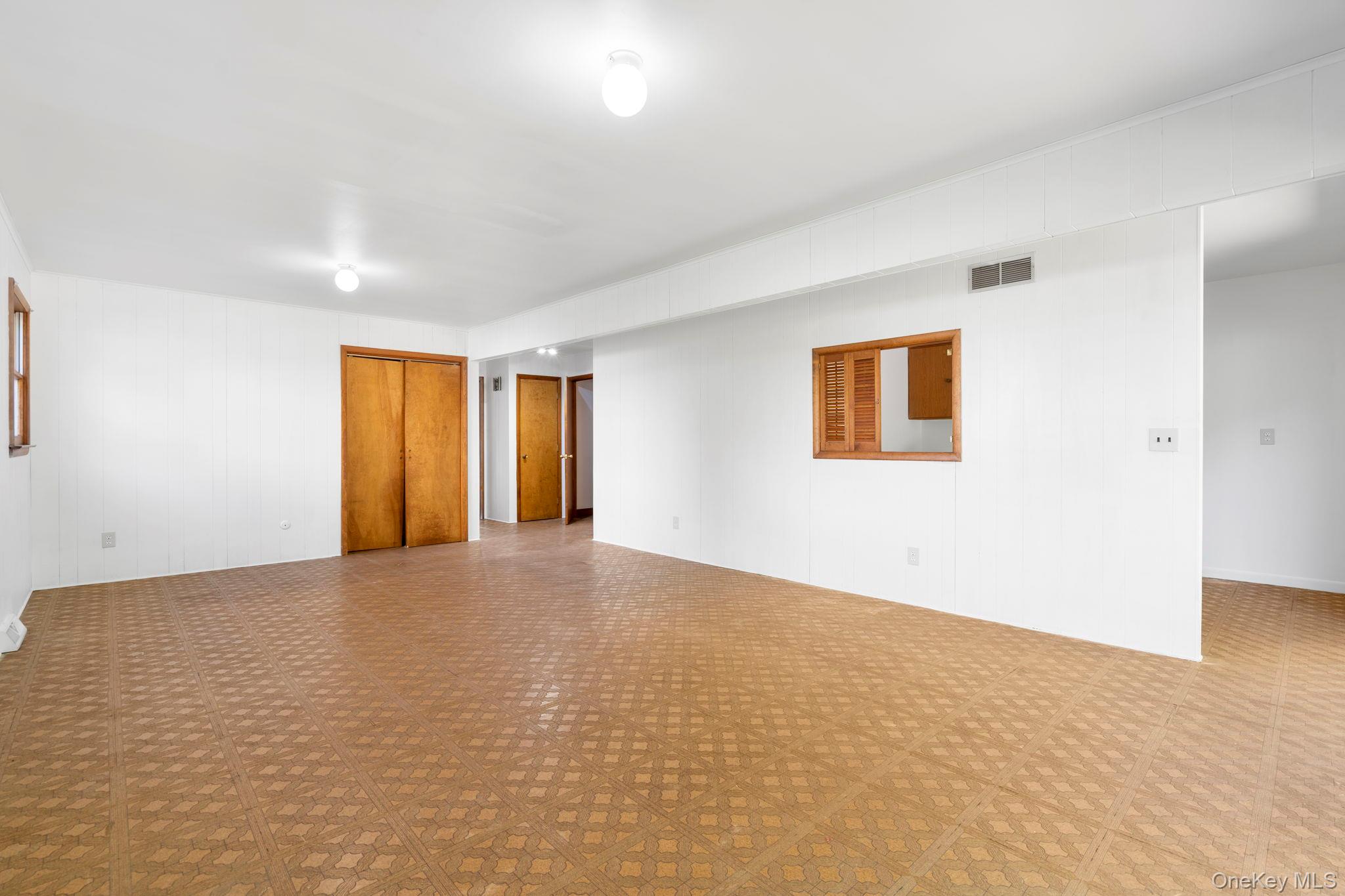 37 Cathy Road, Poughkeepsie, NY 12603